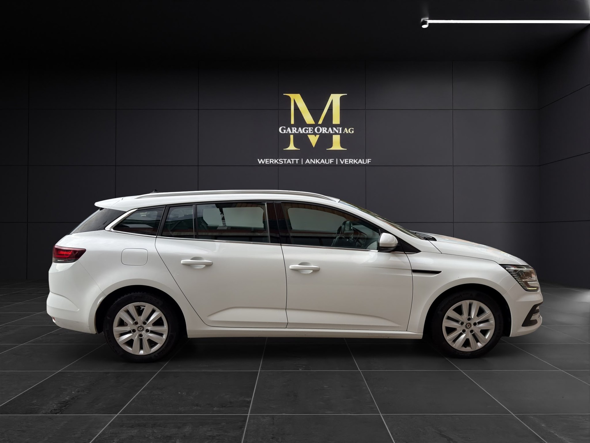 RENAULT Mégane Grandtour 1.5 dCi Business EDC-image-5