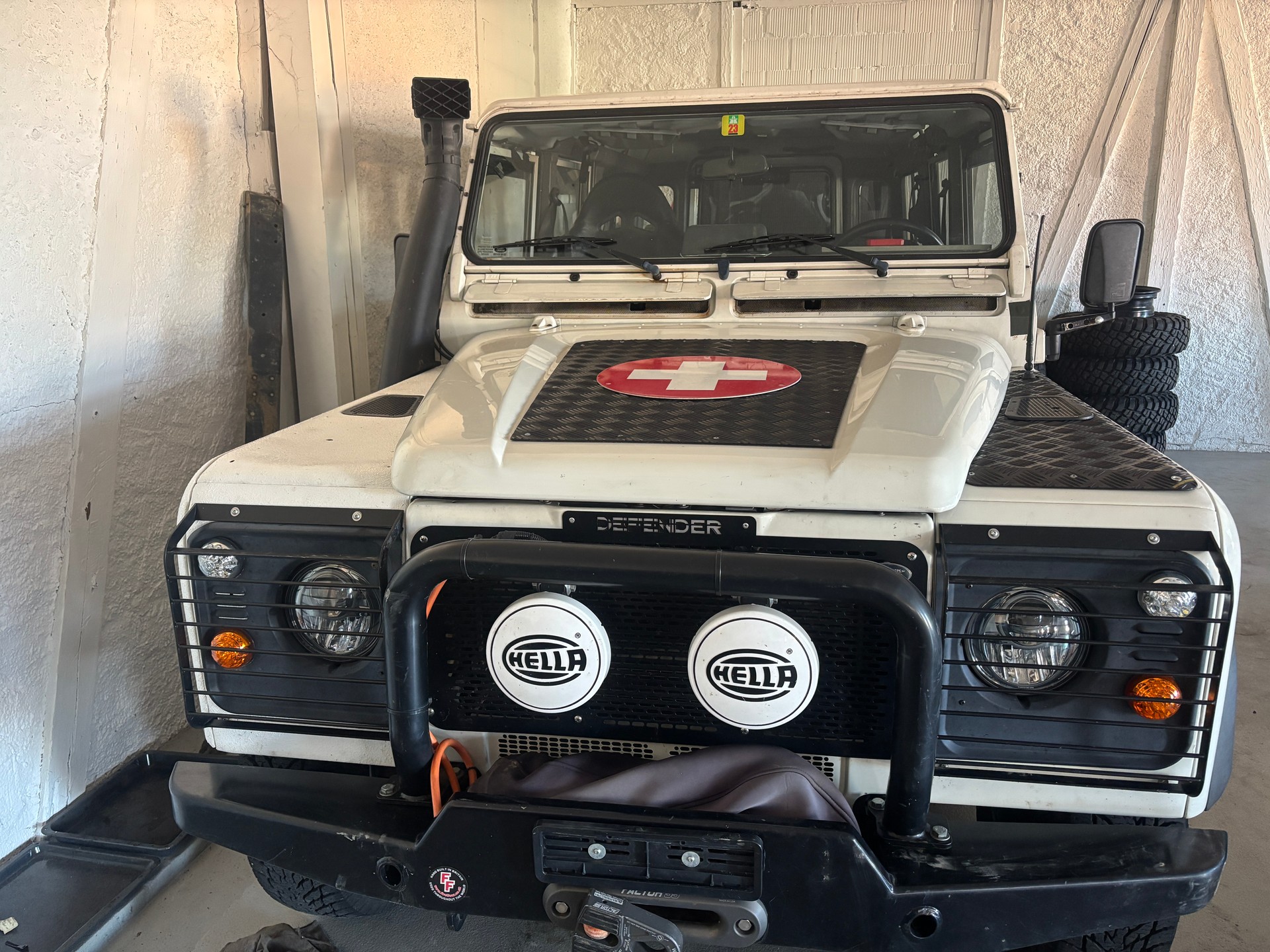LAND ROVER 2.5 Tdi SW-image-1