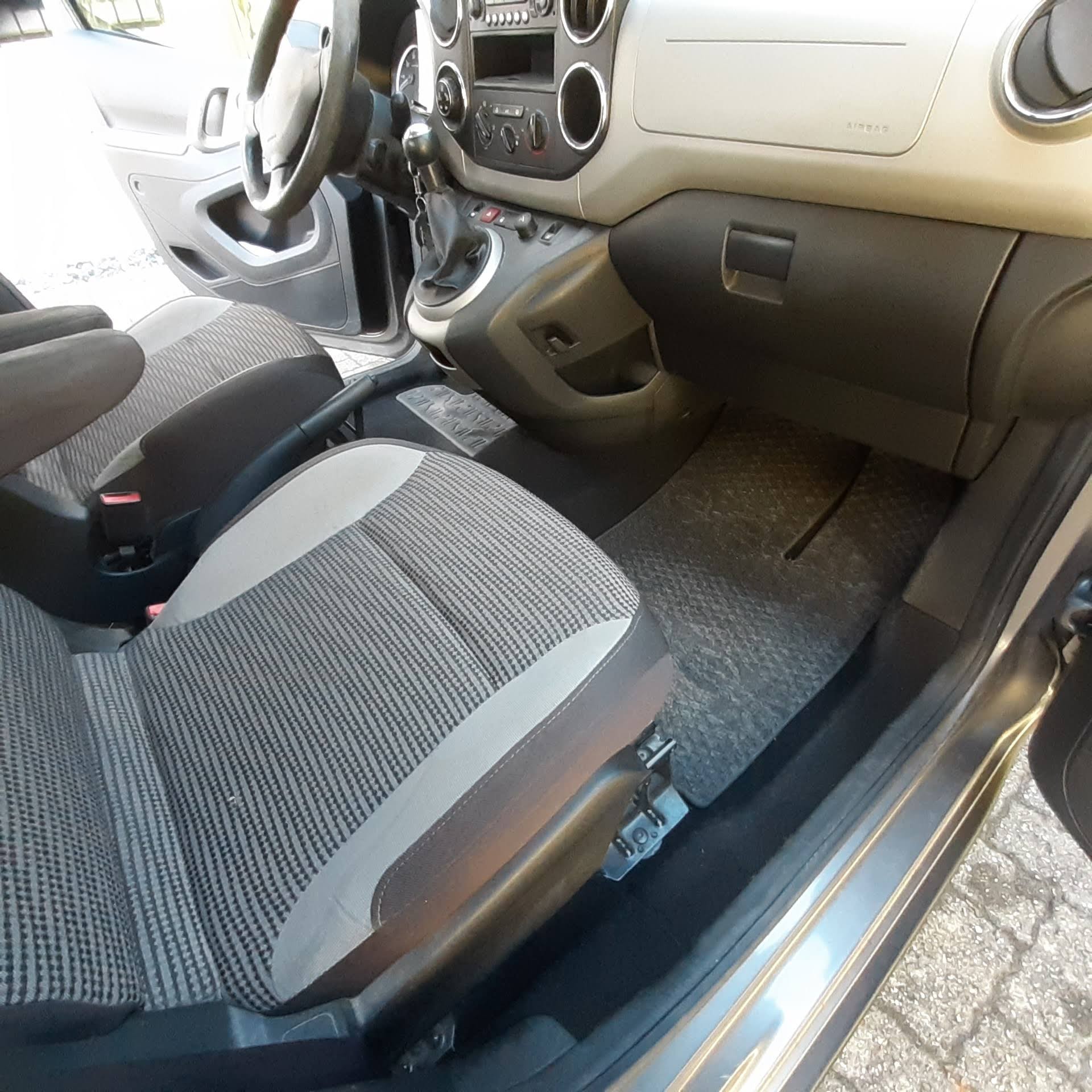 PEUGEOT 1.6 16V Outdoor-image-3