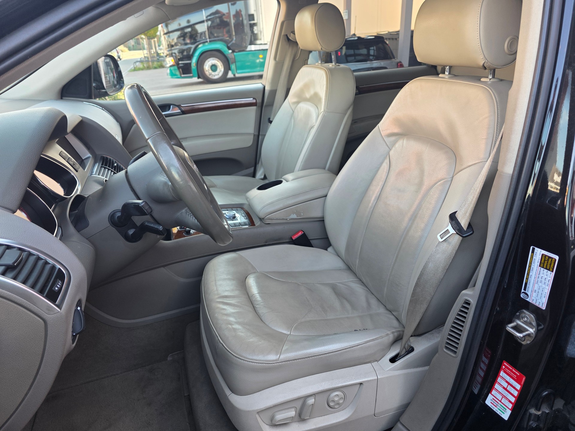 AUDI Q7 3.6 FSI quattro tiptronic-image-9