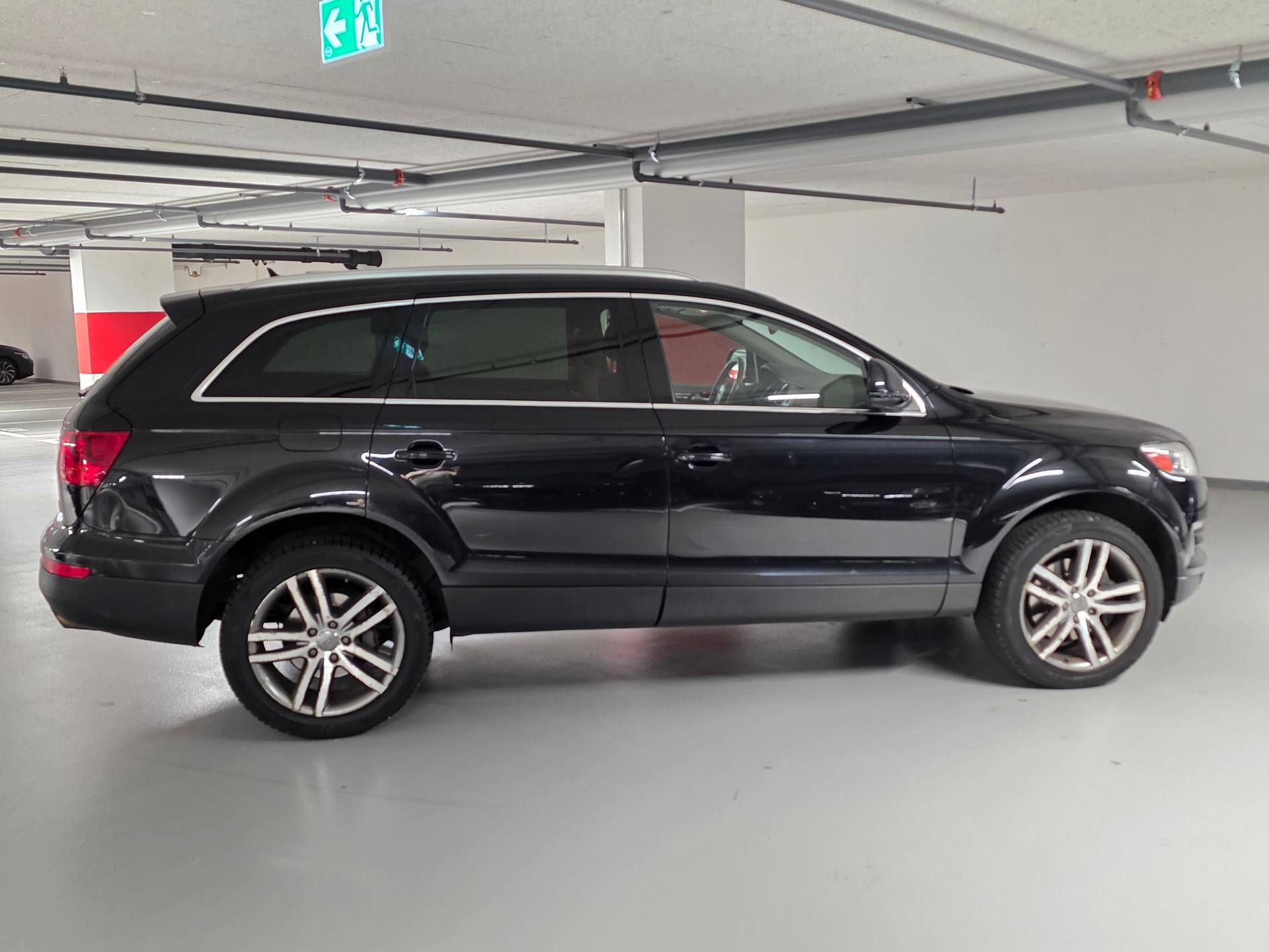 AUDI Q7 3.6 FSI quattro tiptronic-image-5