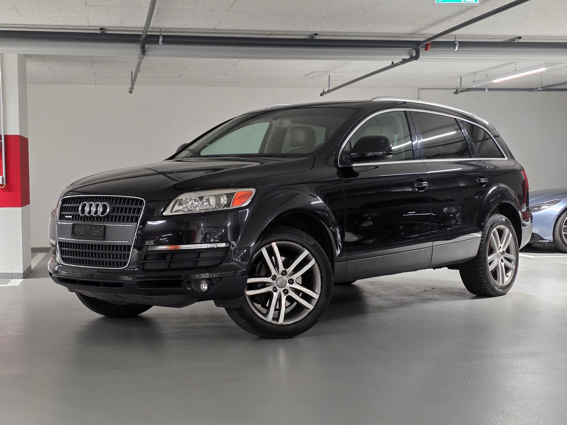 AUDI Q7 3.6 FSI quattro tiptronic-image-0
