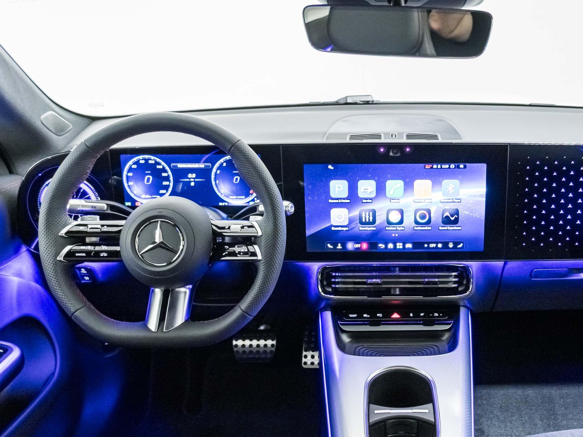 MERCEDES-BENZ CLA 200-image-11
