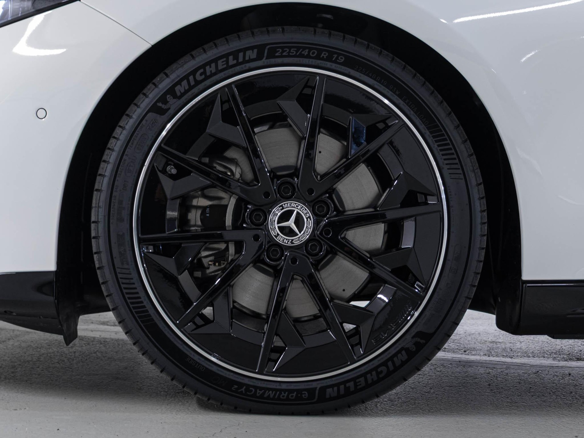 MERCEDES-BENZ CLA 200-image-13