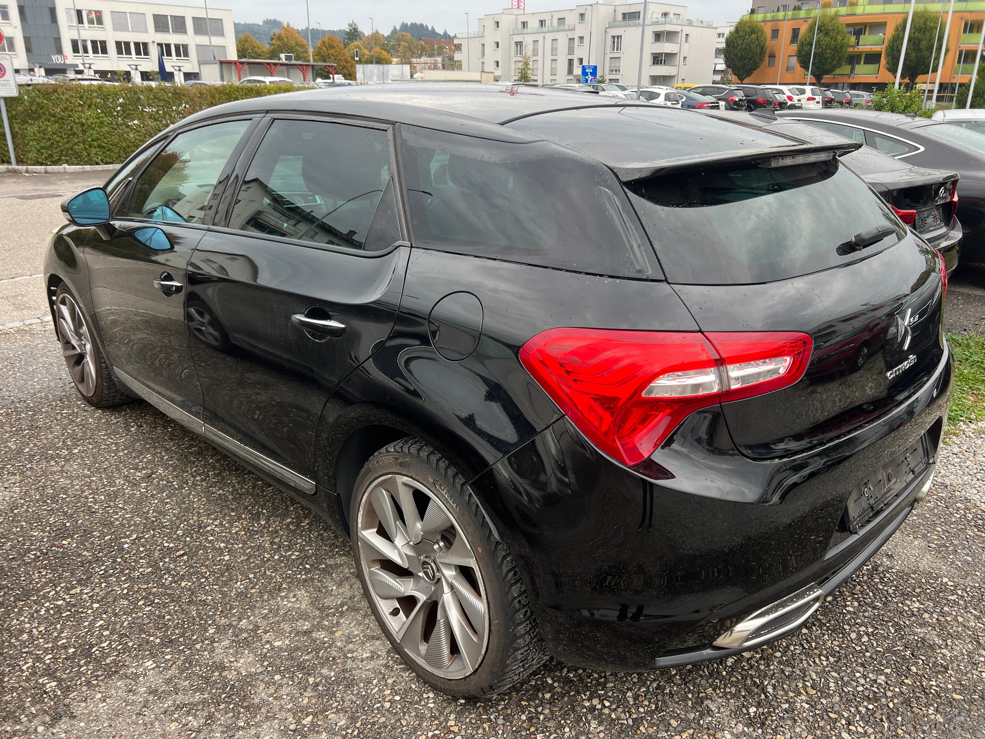DS AUTOMOBILES DS5 2.0 HDi Sport Chic Automatic-image-3