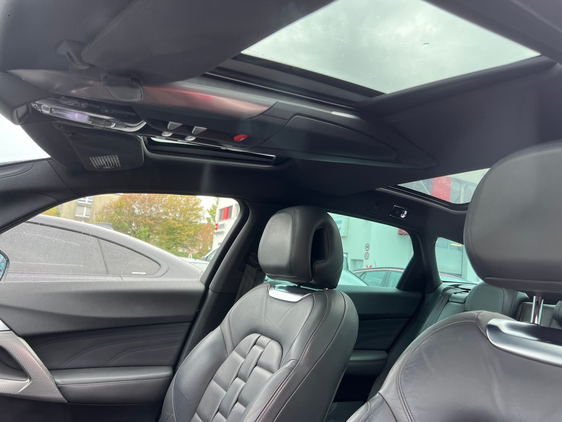 DS AUTOMOBILES DS5 2.0 HDi Sport Chic Automatic-image-10