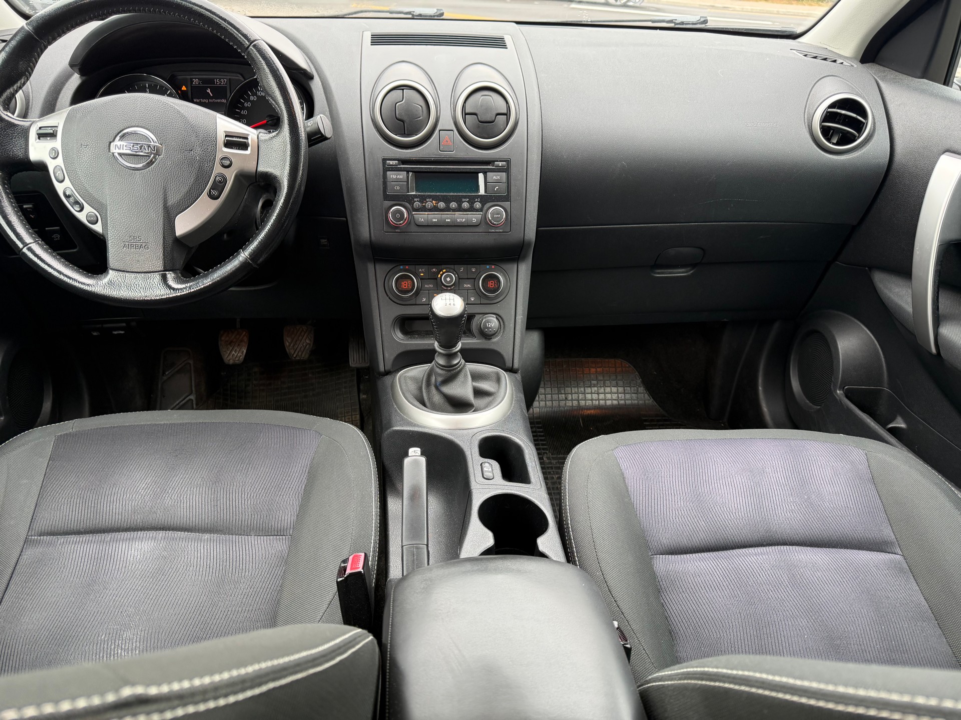 NISSAN Qashqai 1.6 dCi iStop tekna-image-5