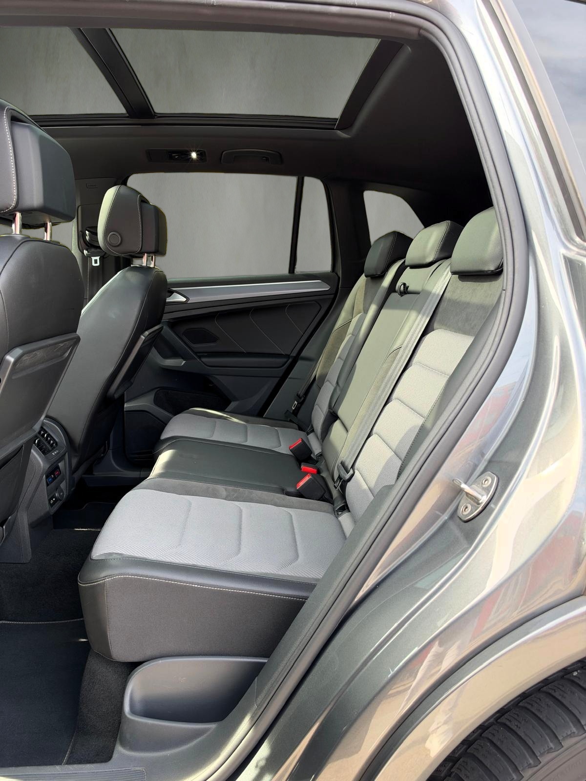 VW Tiguan 2.0TSI Highline 4Motion DSG-image-10