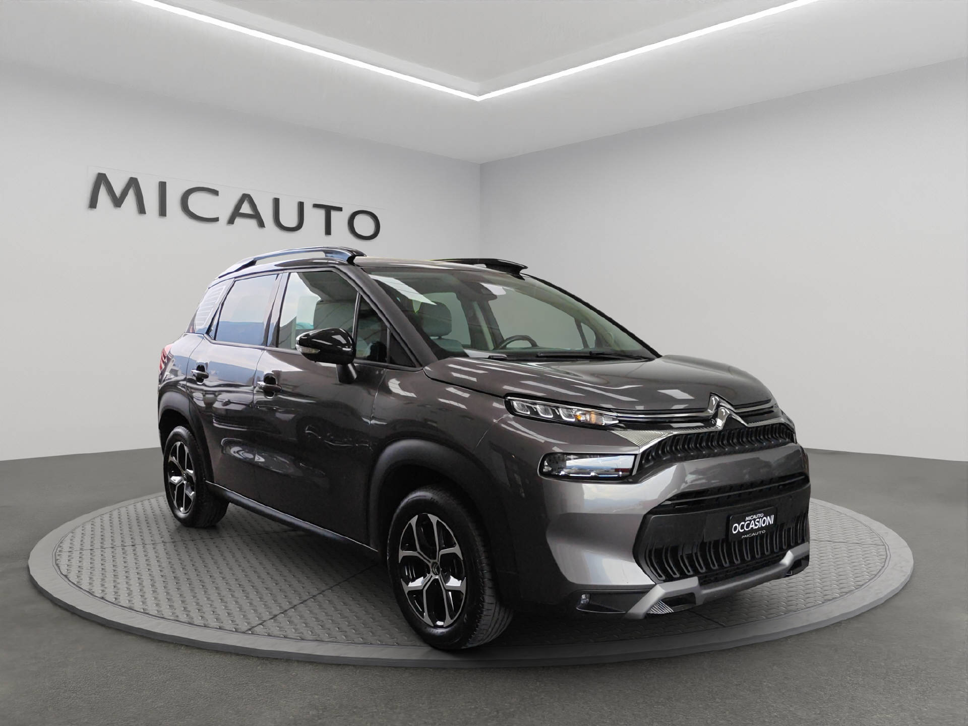 CITROEN C3 Aircross 1.2 PureTech 130 Shine-image-0