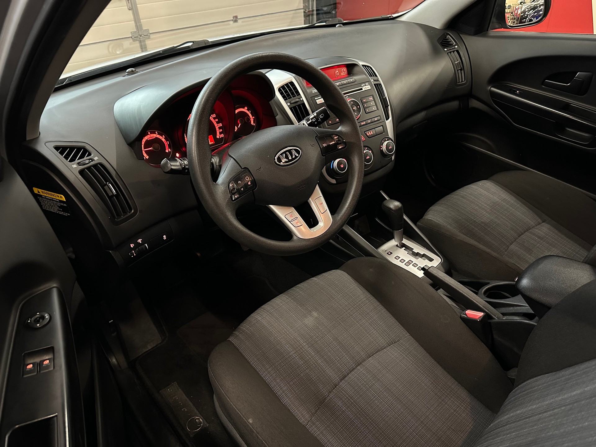 KIA CEED-image-8