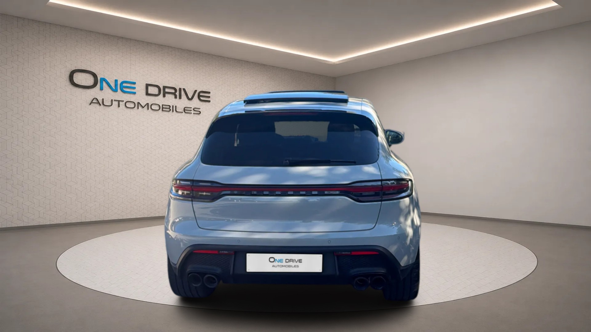 PORSCHE Macan PDK-image-7