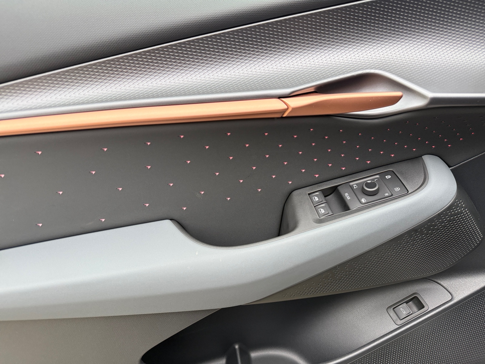 CUPRA Tavascan Type 10 77 kWh VZ Extreme-image-10