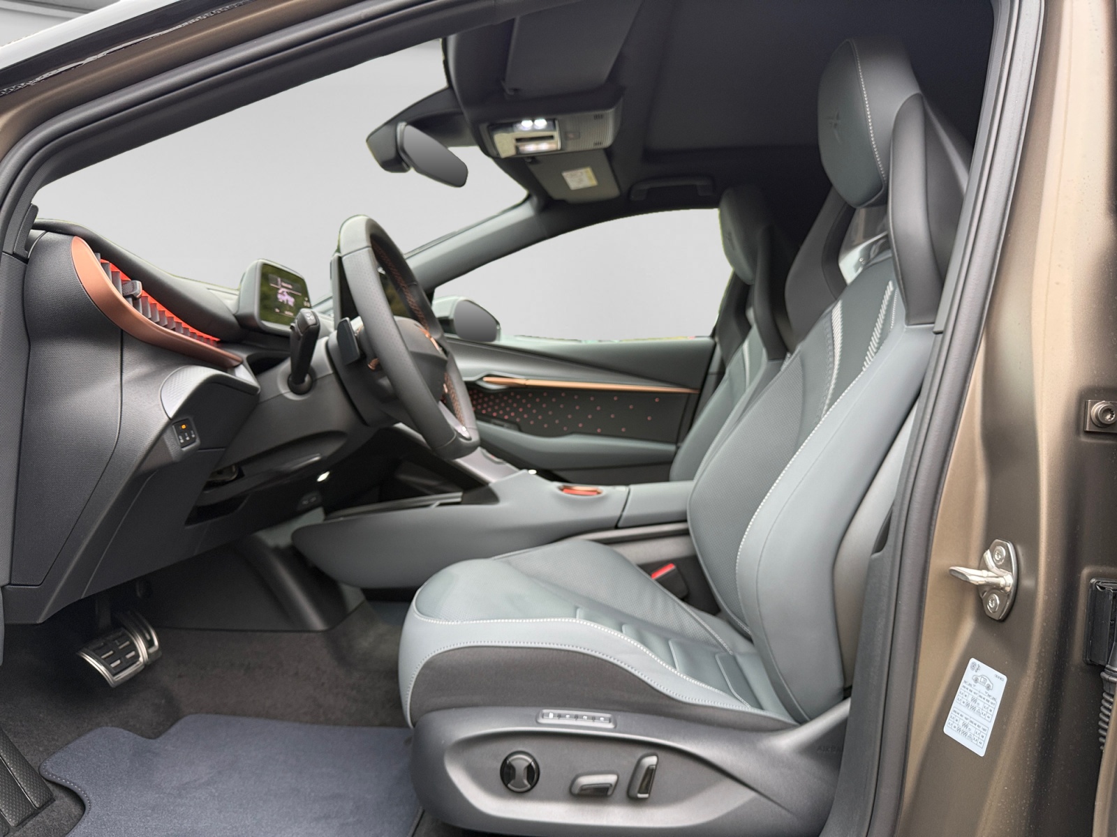 CUPRA Tavascan Type 10 77 kWh VZ Extreme-image-9