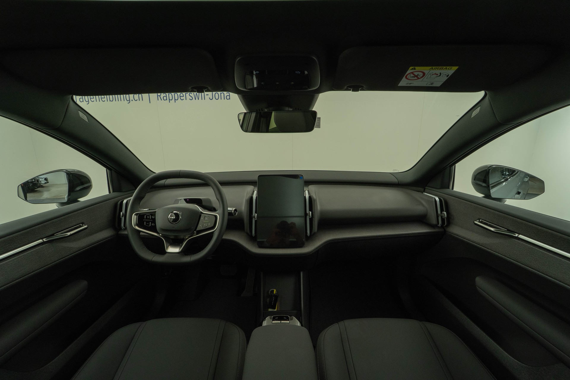 VOLVO EX30 P8 Ultra AWD-image-5