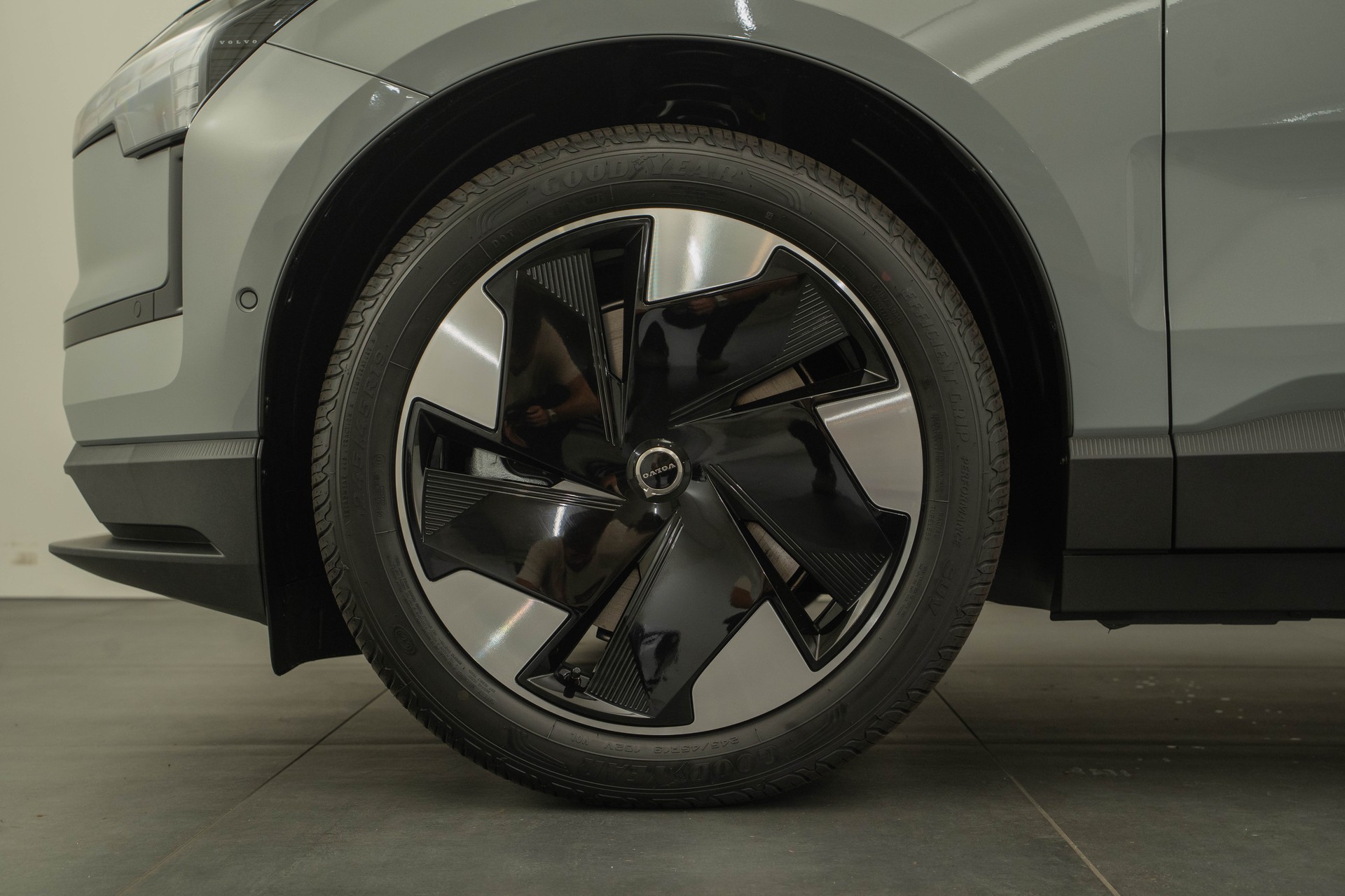 VOLVO EX30 P8 Ultra AWD-image-15