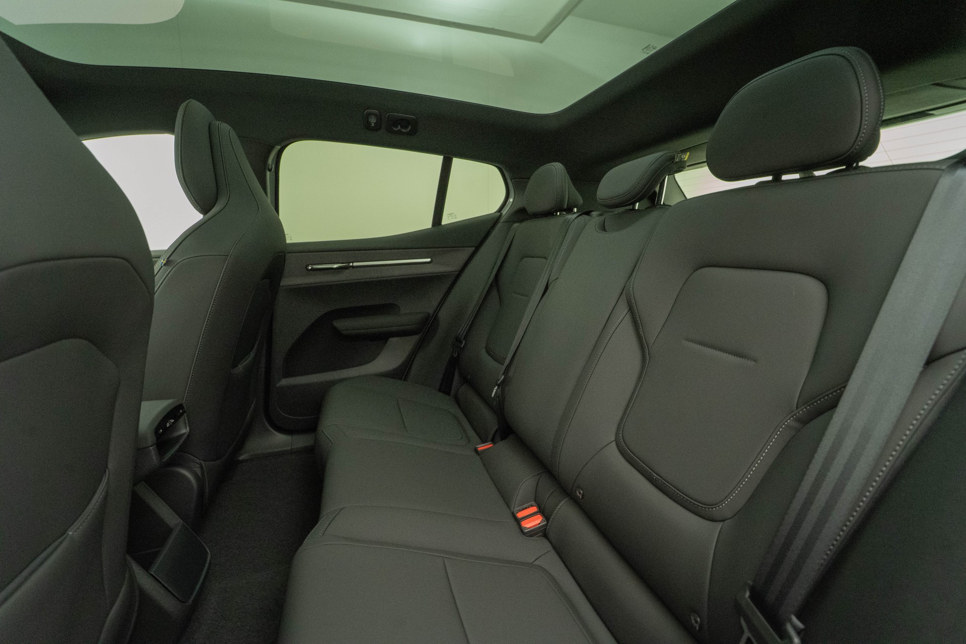 VOLVO EX30 P8 Ultra AWD-image-8