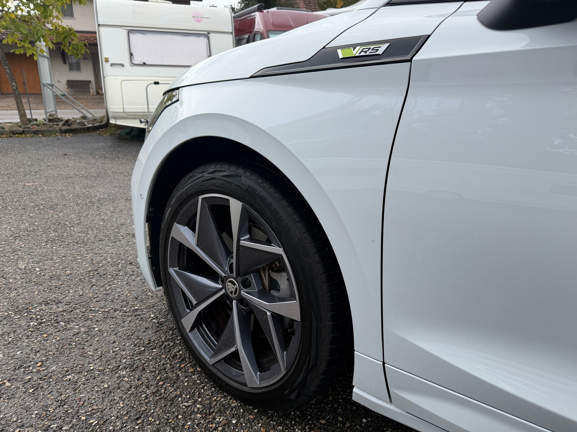 SKODA Enyaq Coupé RS iV 80 4x4-image-8