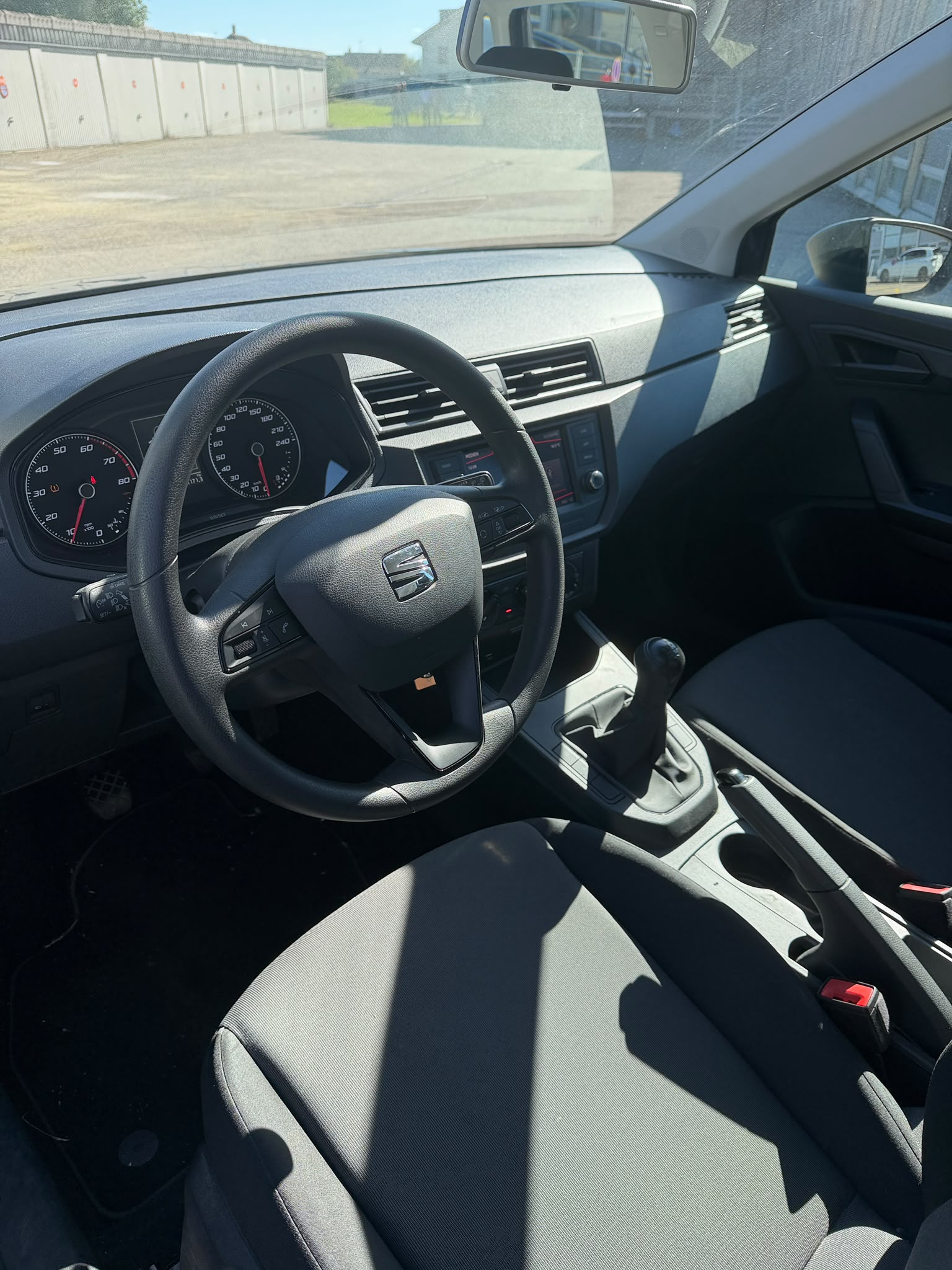 SEAT Arona 1.0 TSI Eco Reference-image-8