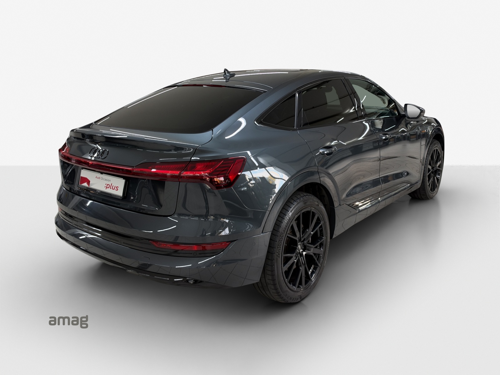 AUDI e-tron 55 Sportback Advanced Black Edition quattro-image-4