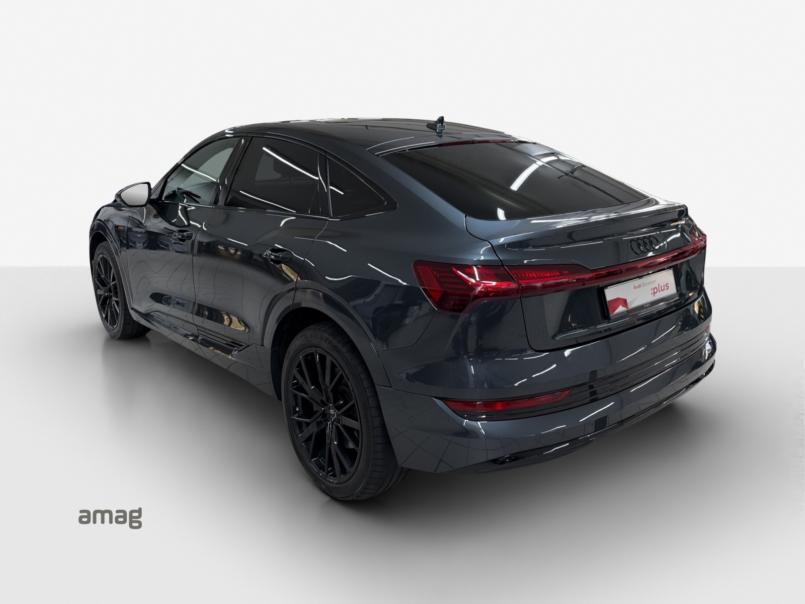 AUDI e-tron 55 Sportback Advanced Black Edition quattro-image-2