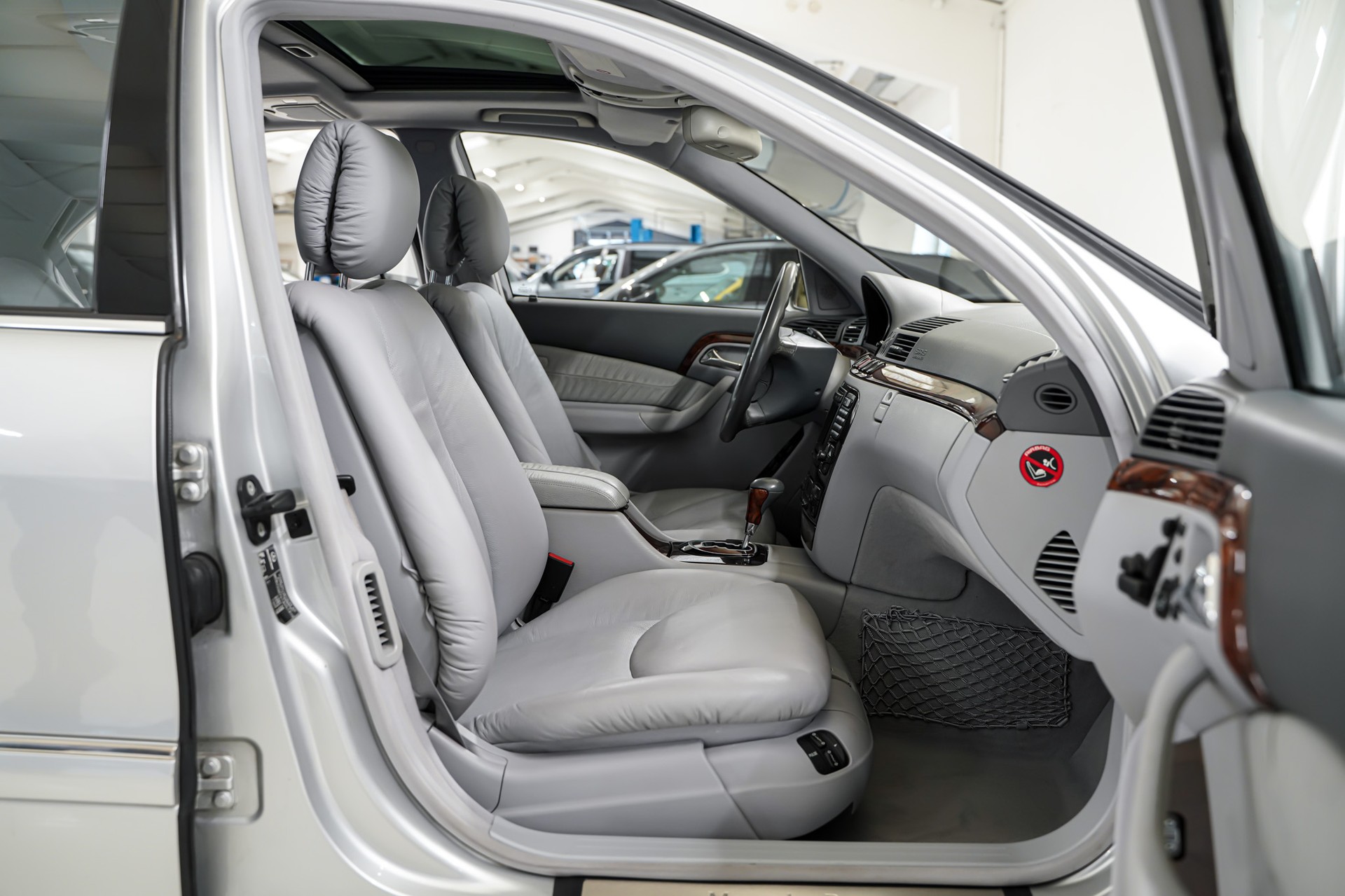 MERCEDES-BENZ S 500-image-17