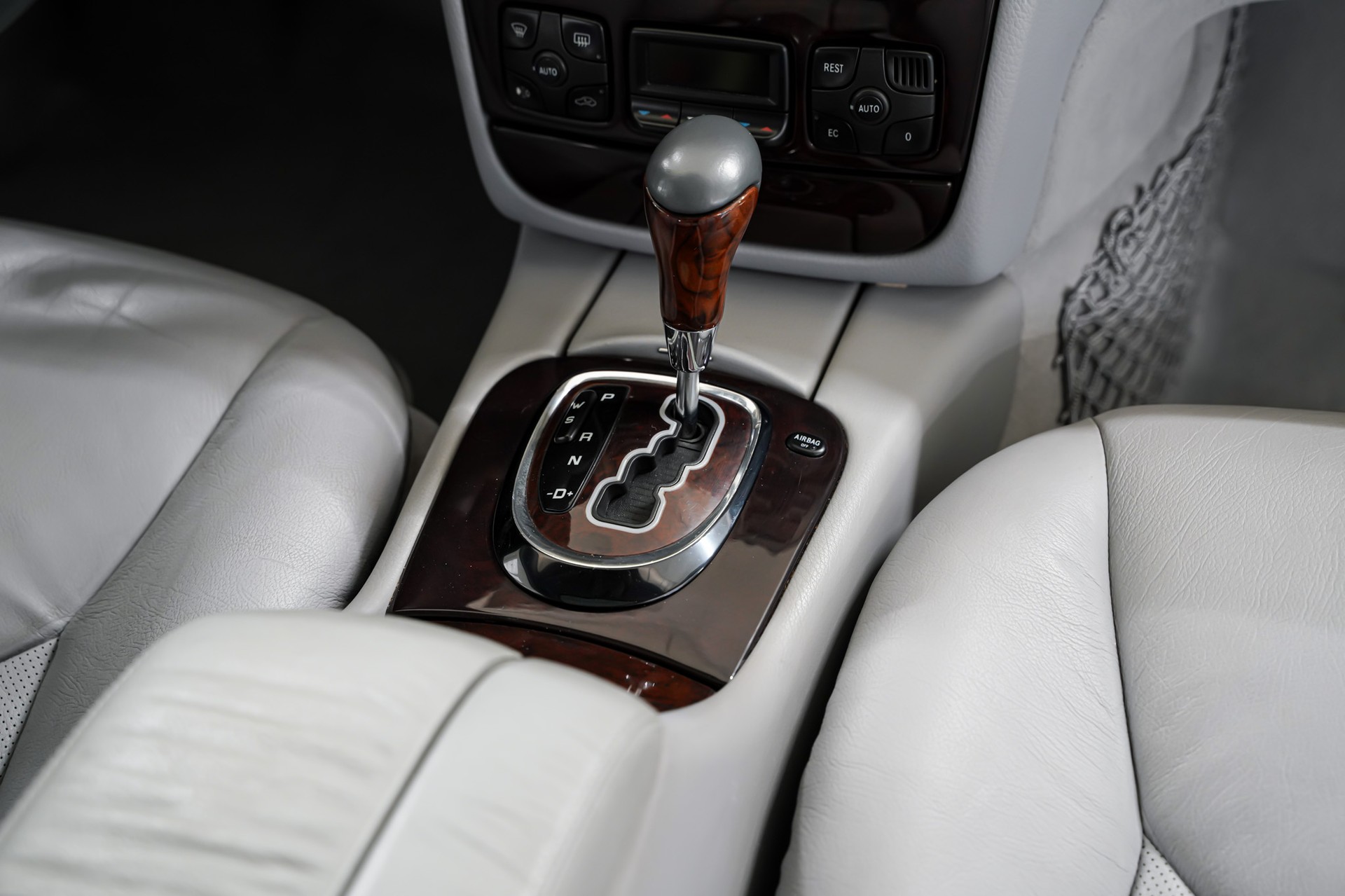 MERCEDES-BENZ S 500-image-22