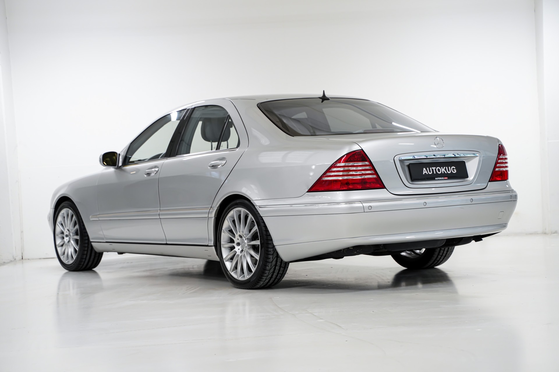 MERCEDES-BENZ S 500-image-4