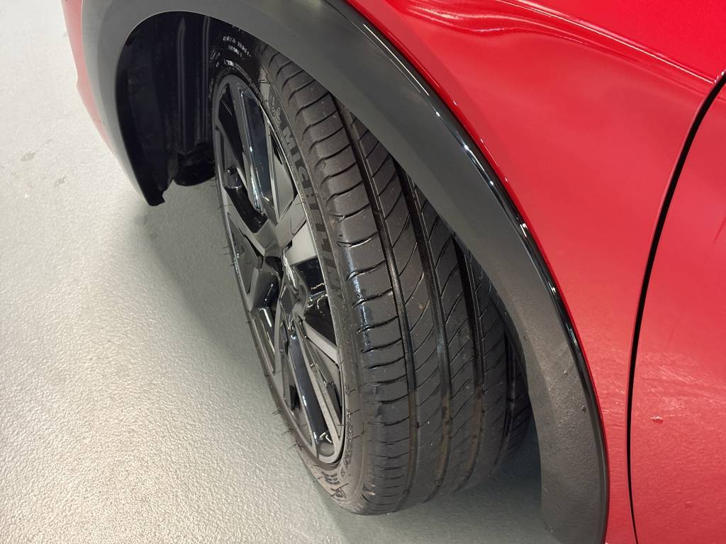 PEUGEOT 208 1.2 PureTech GT Pack EAT8-image-11