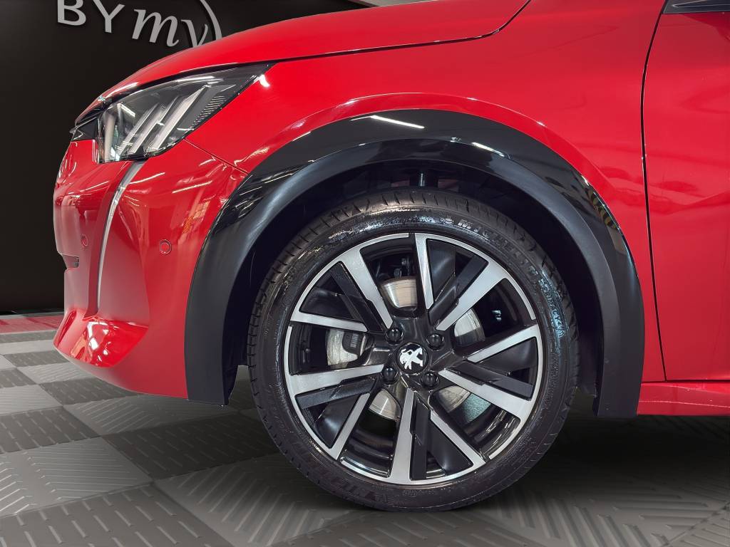 PEUGEOT 208 1.2 PureTech GT Pack EAT8-image-10