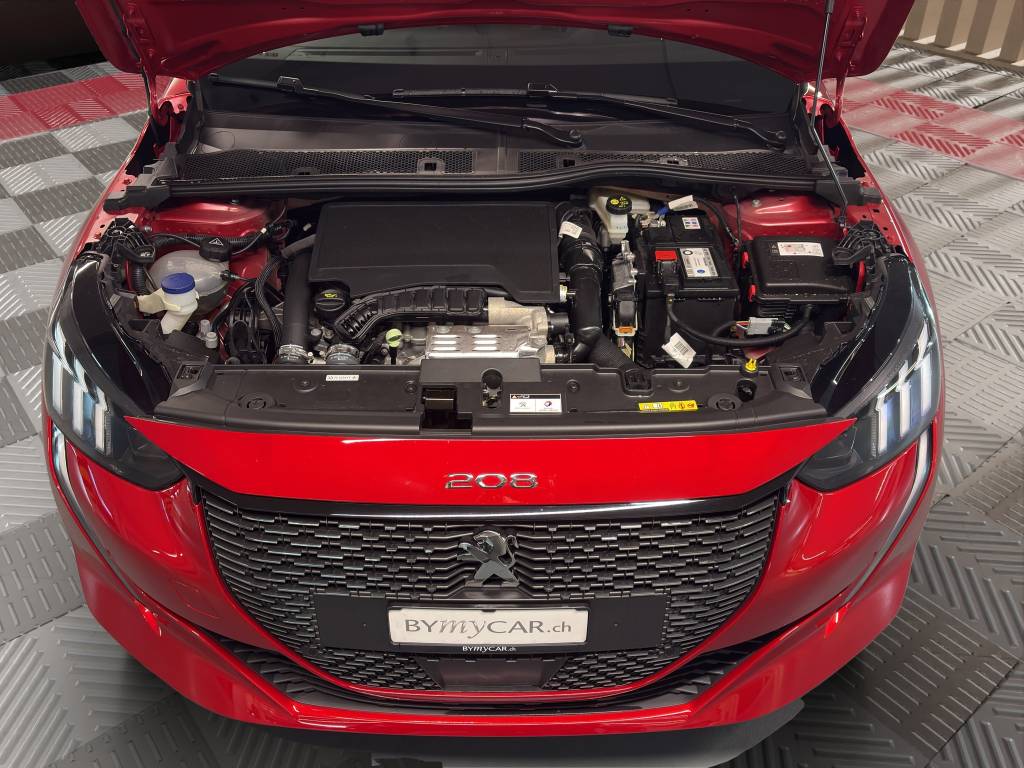 PEUGEOT 208 1.2 PureTech GT Pack EAT8-image-9