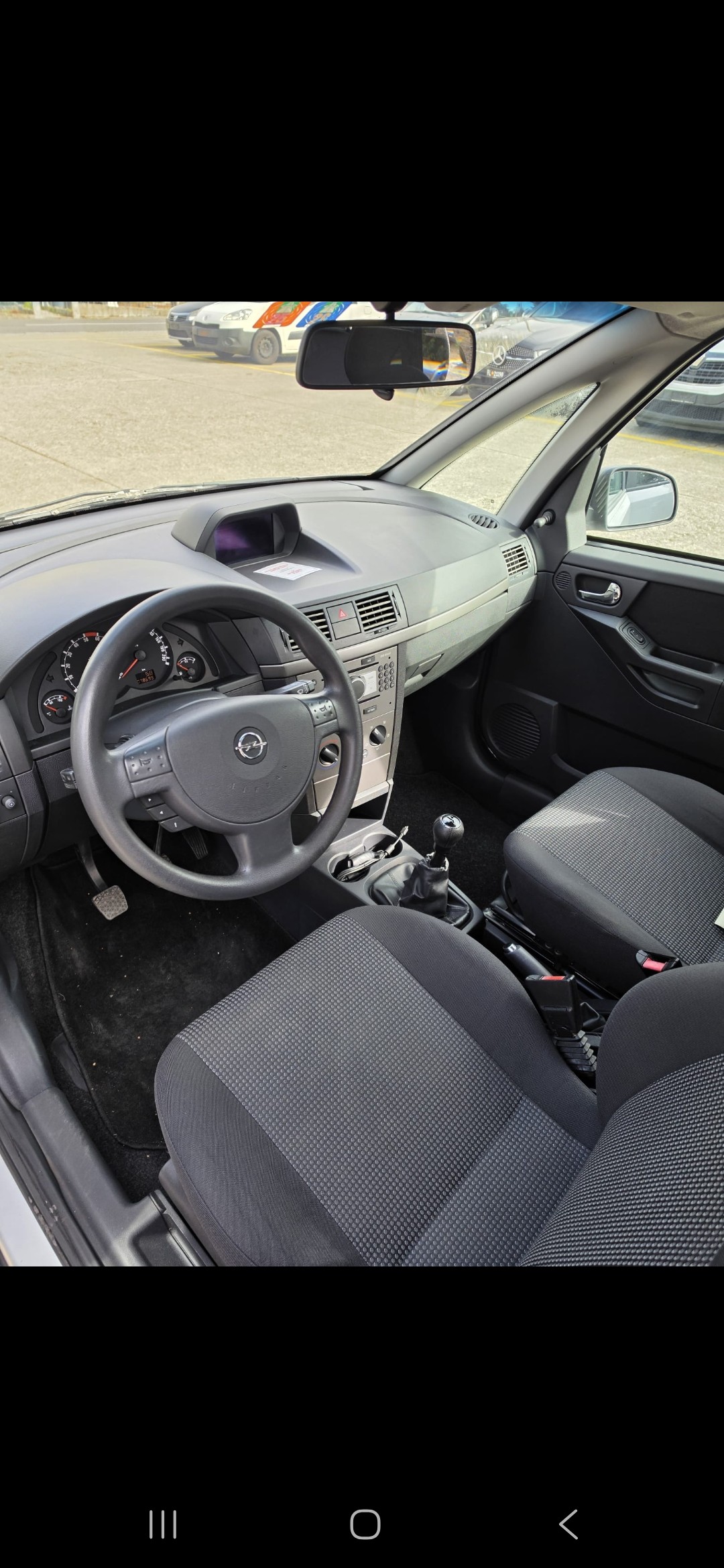 OPEL Meriva 1.3 CDTi Essentia-image-4