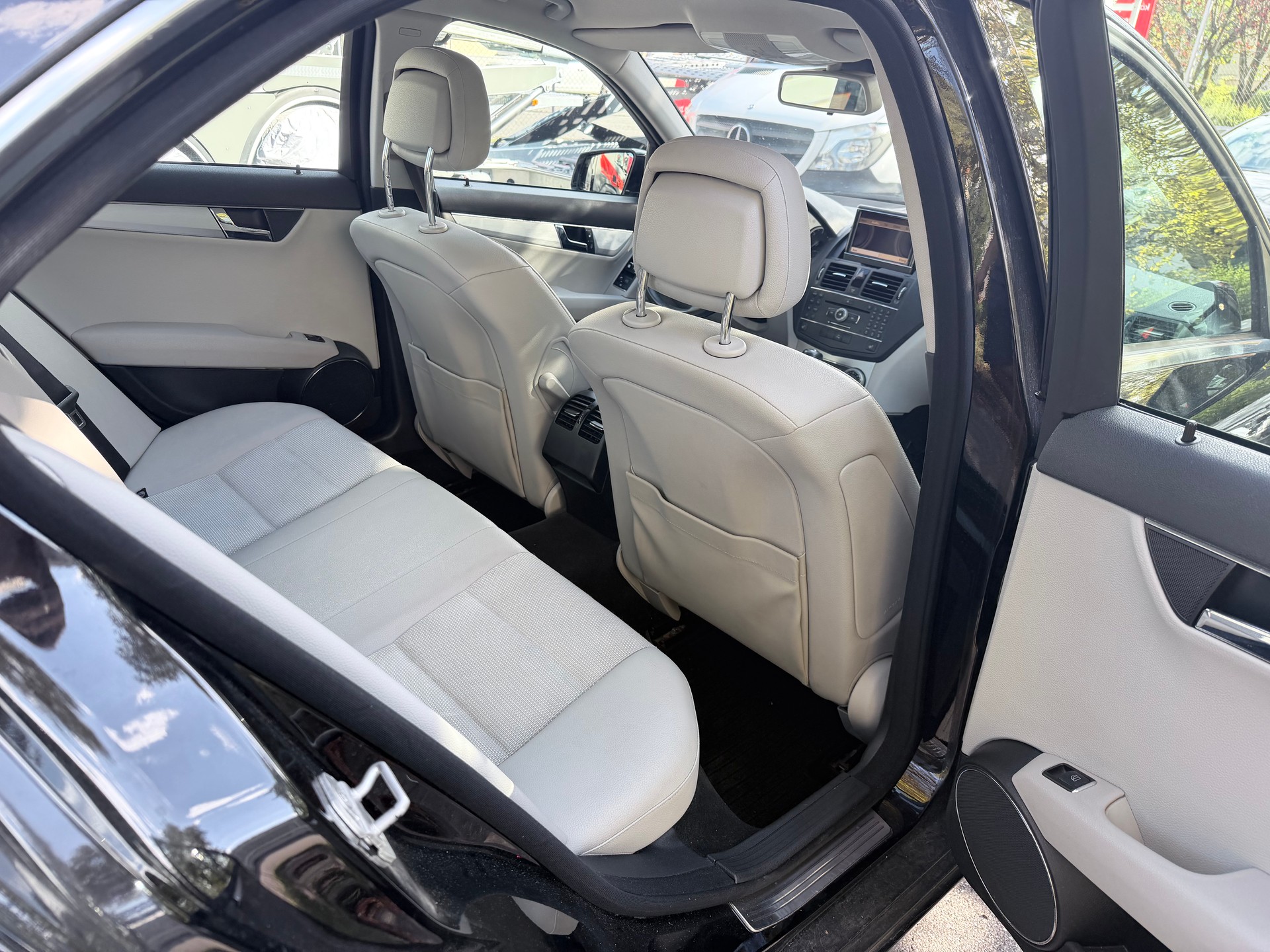 MERCEDES-BENZ C 220 CDI Avantgarde Automatic-image-8