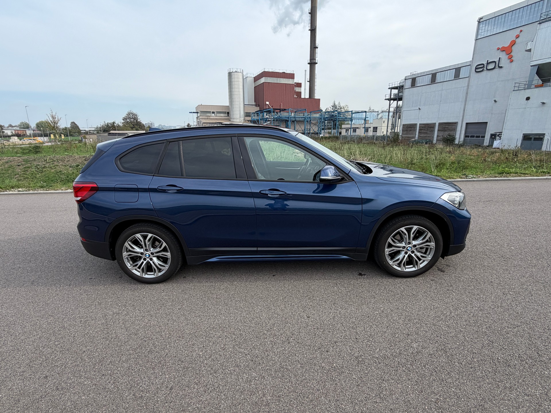 BMW X1 xDrive 25e Sport Line Steptronic-image-8