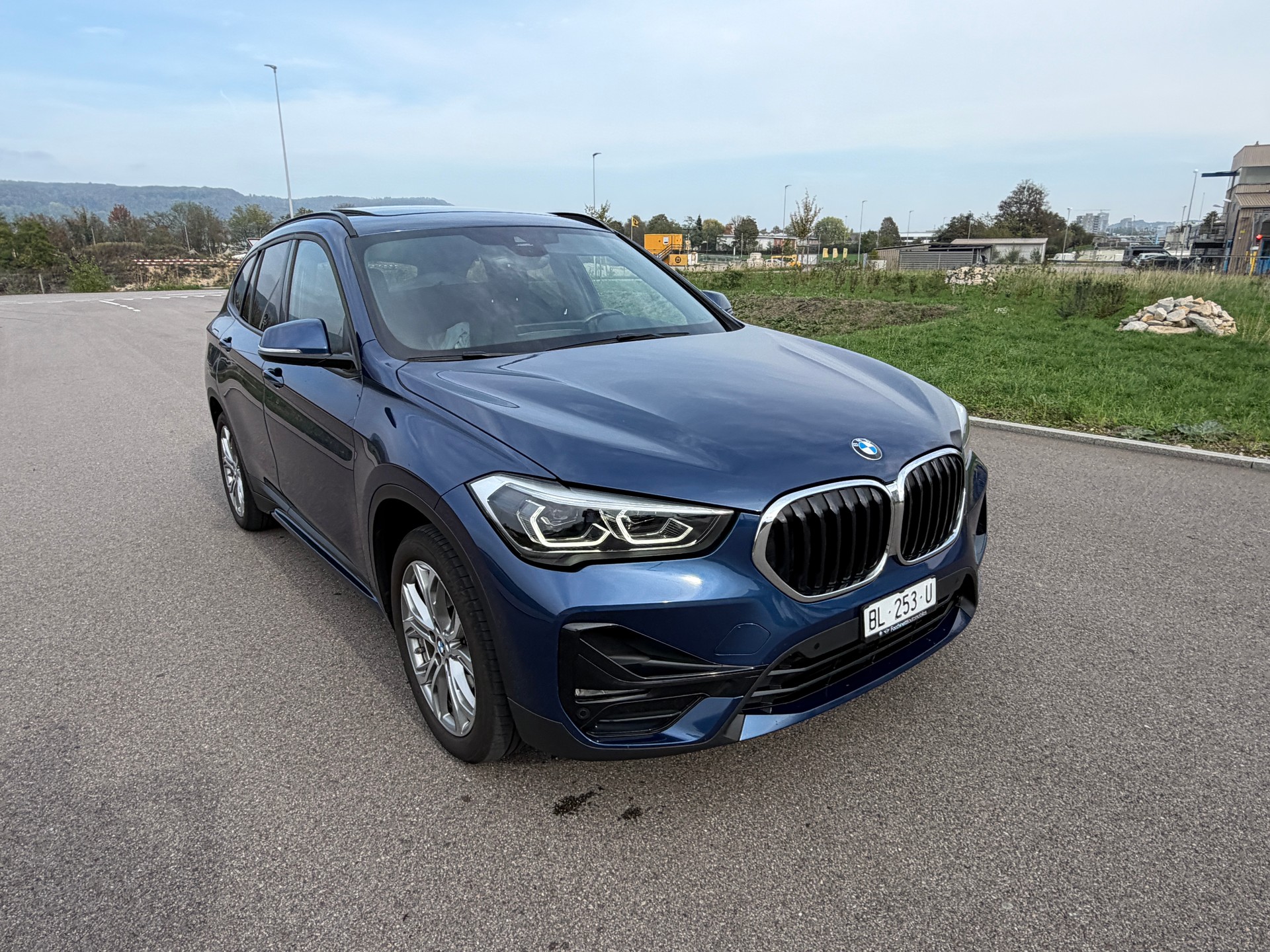 BMW X1 xDrive 25e Sport Line Steptronic-image-9