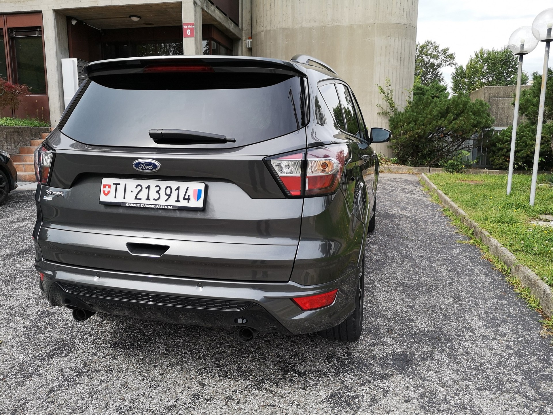 FORD Kuga 2.0 TDCi ST Line 4WD PowerShift-image-2