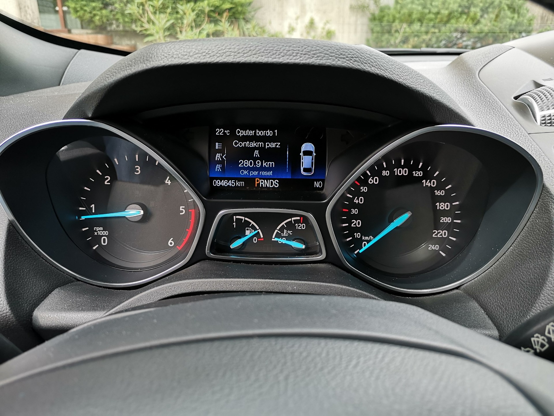 FORD Kuga 2.0 TDCi ST Line 4WD PowerShift-image-4