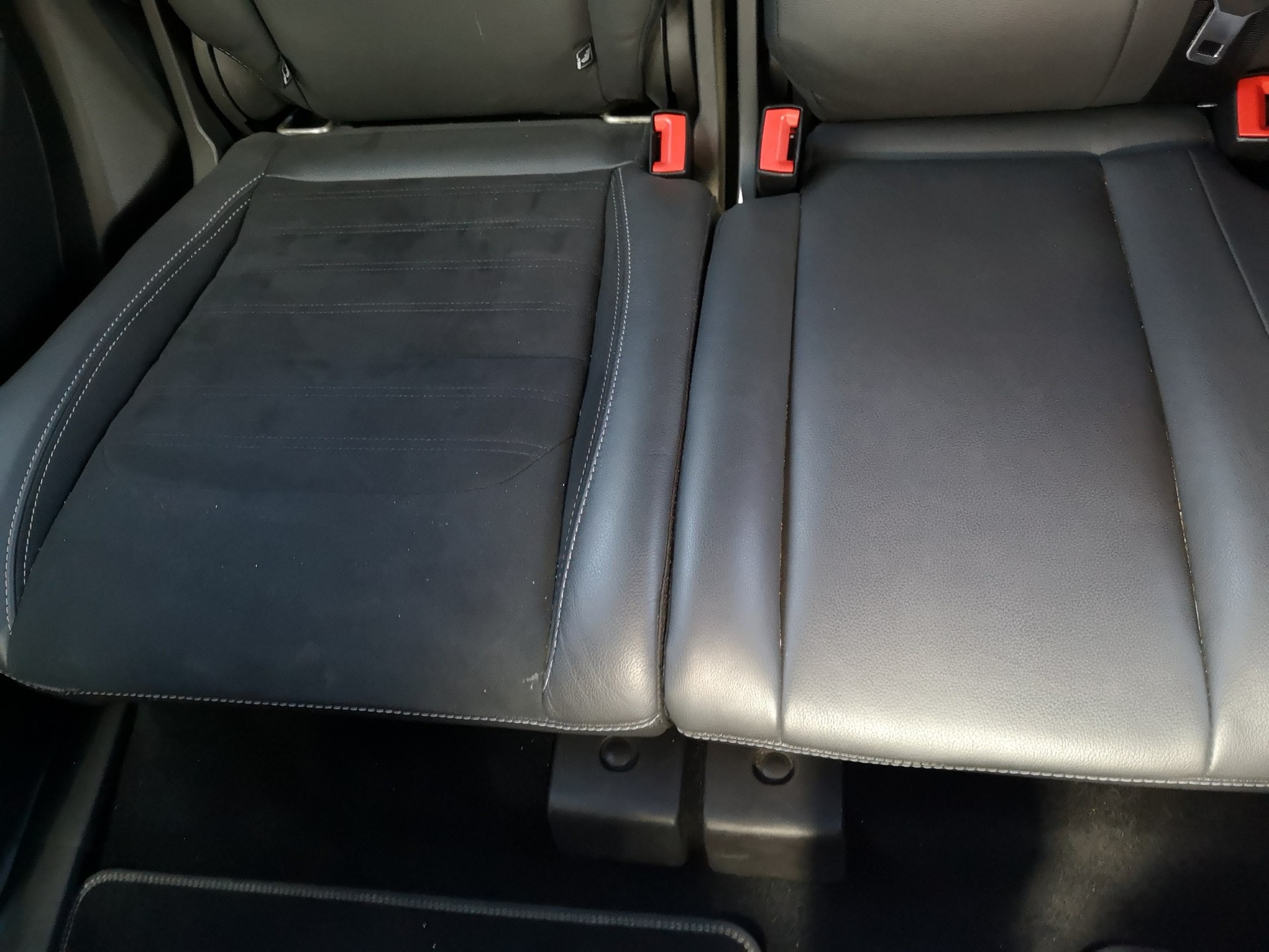 FORD Kuga 2.0 TDCi ST Line 4WD PowerShift-image-6