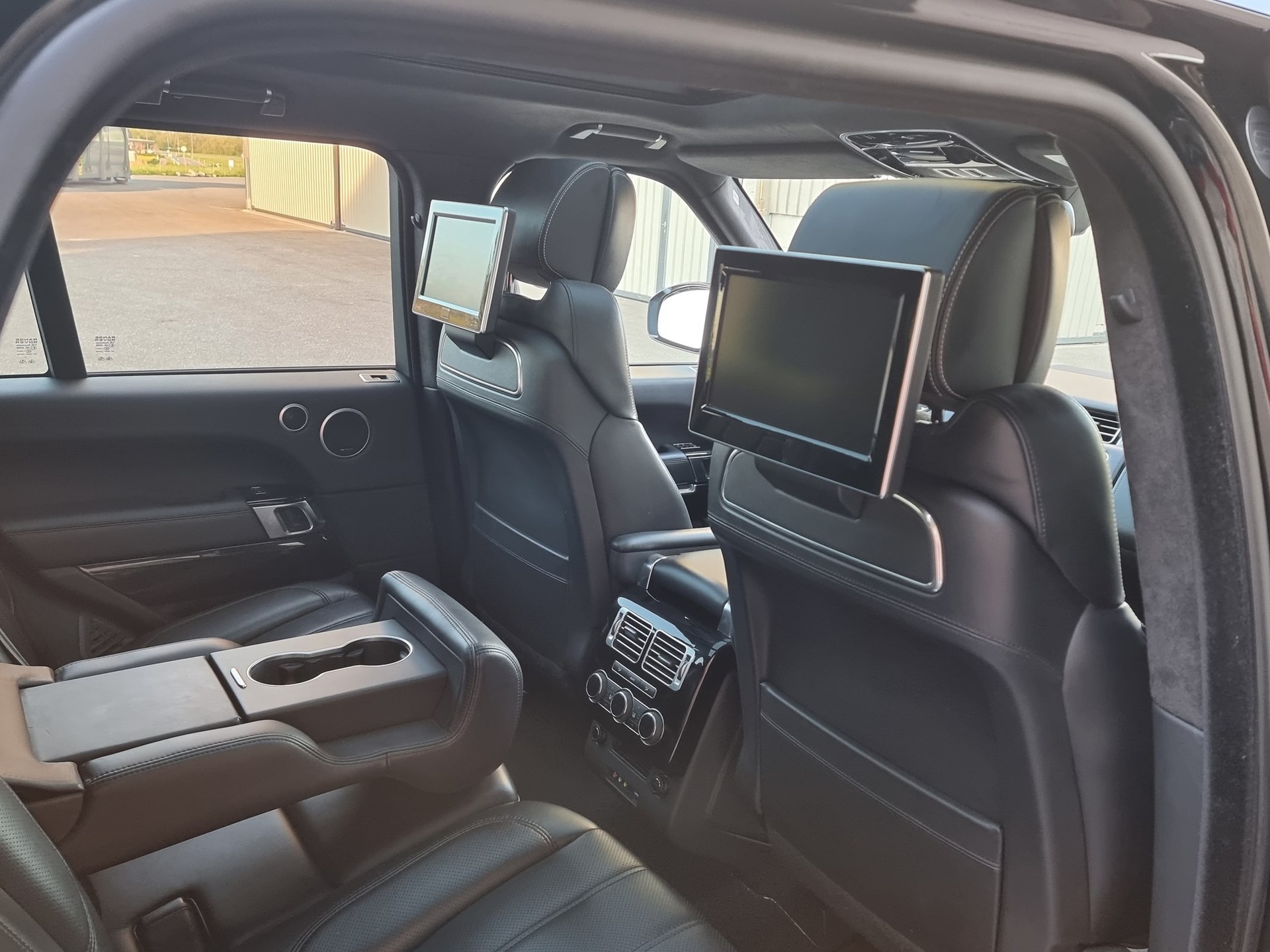 LAND ROVER Range Rover 4.4 TDV8 Autobiography Black Automatic-image-5
