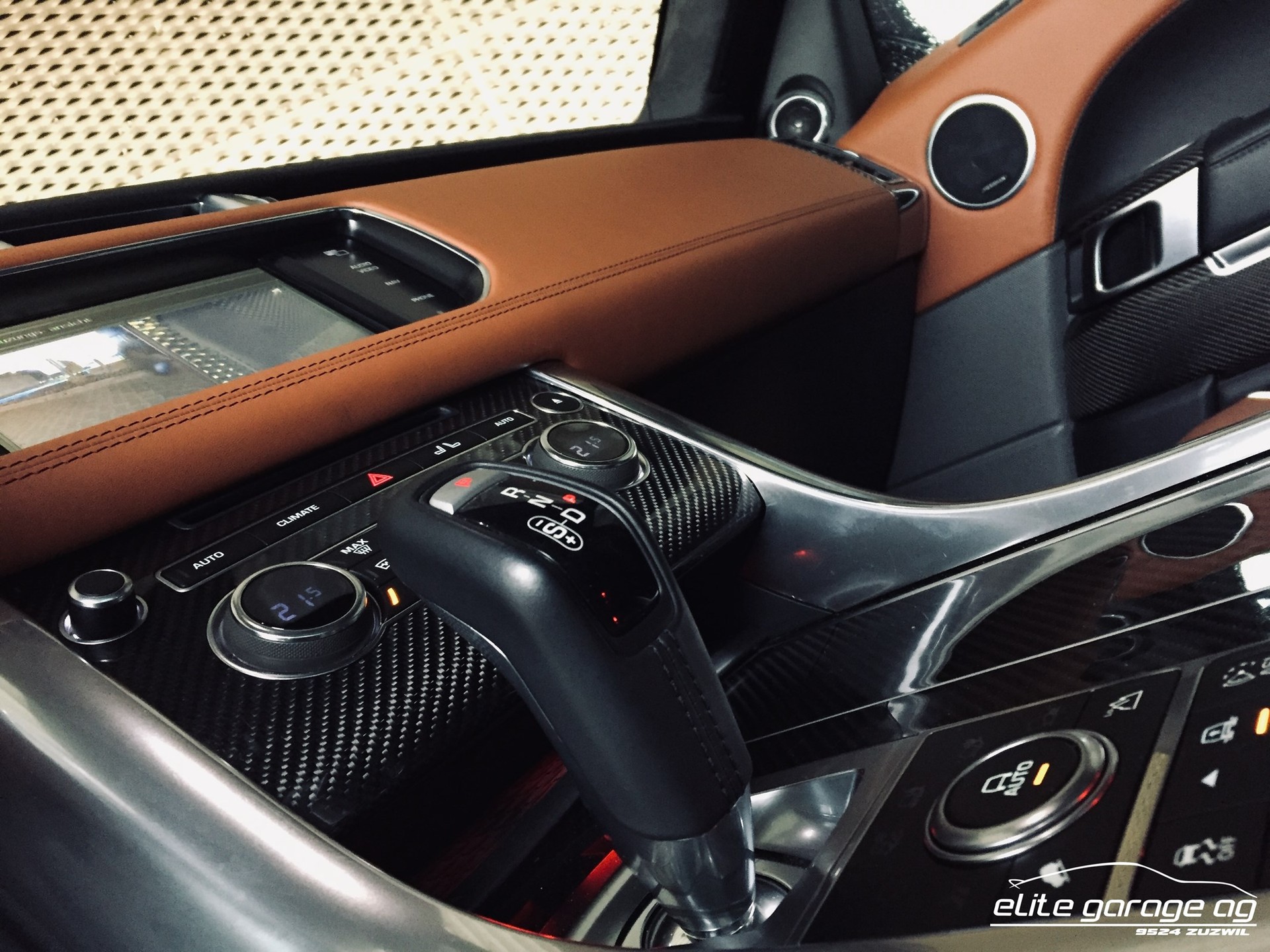 LAND ROVER Range Rover Sport 5.0 V8 SVR-image-15