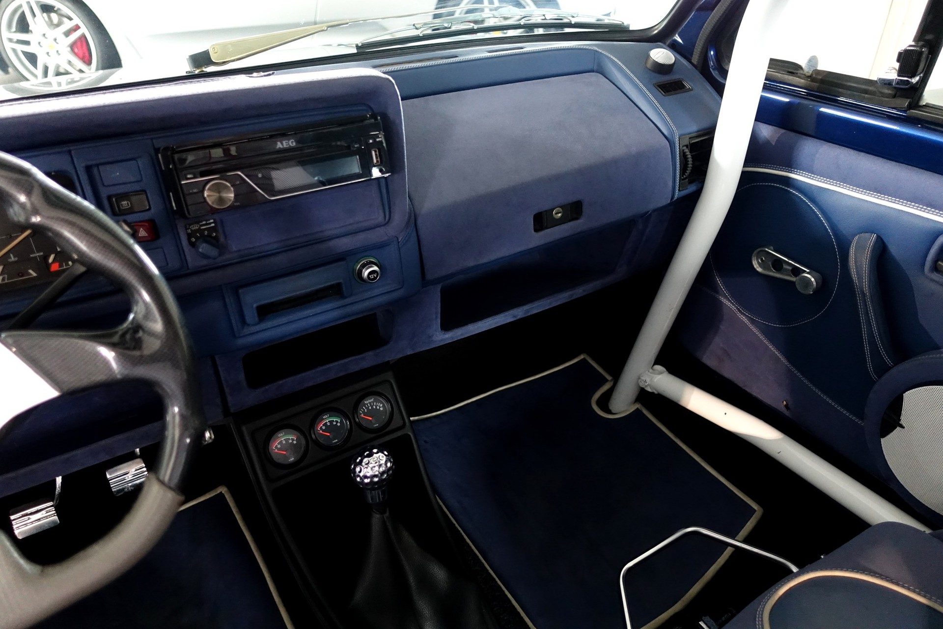 VW Golf 1800 GTI-image-7