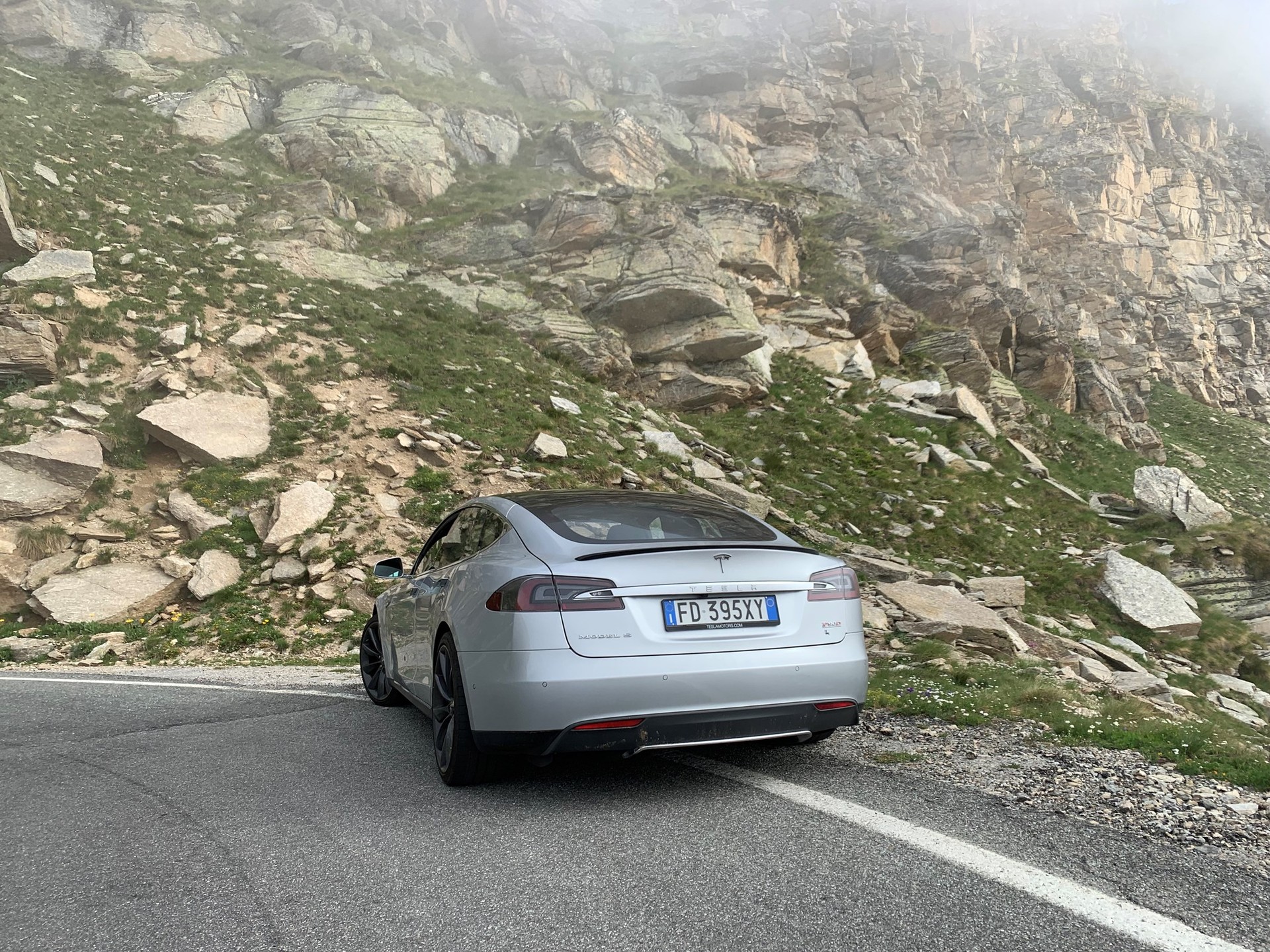TESLA Model S P90D Supercharger gratis-image-1
