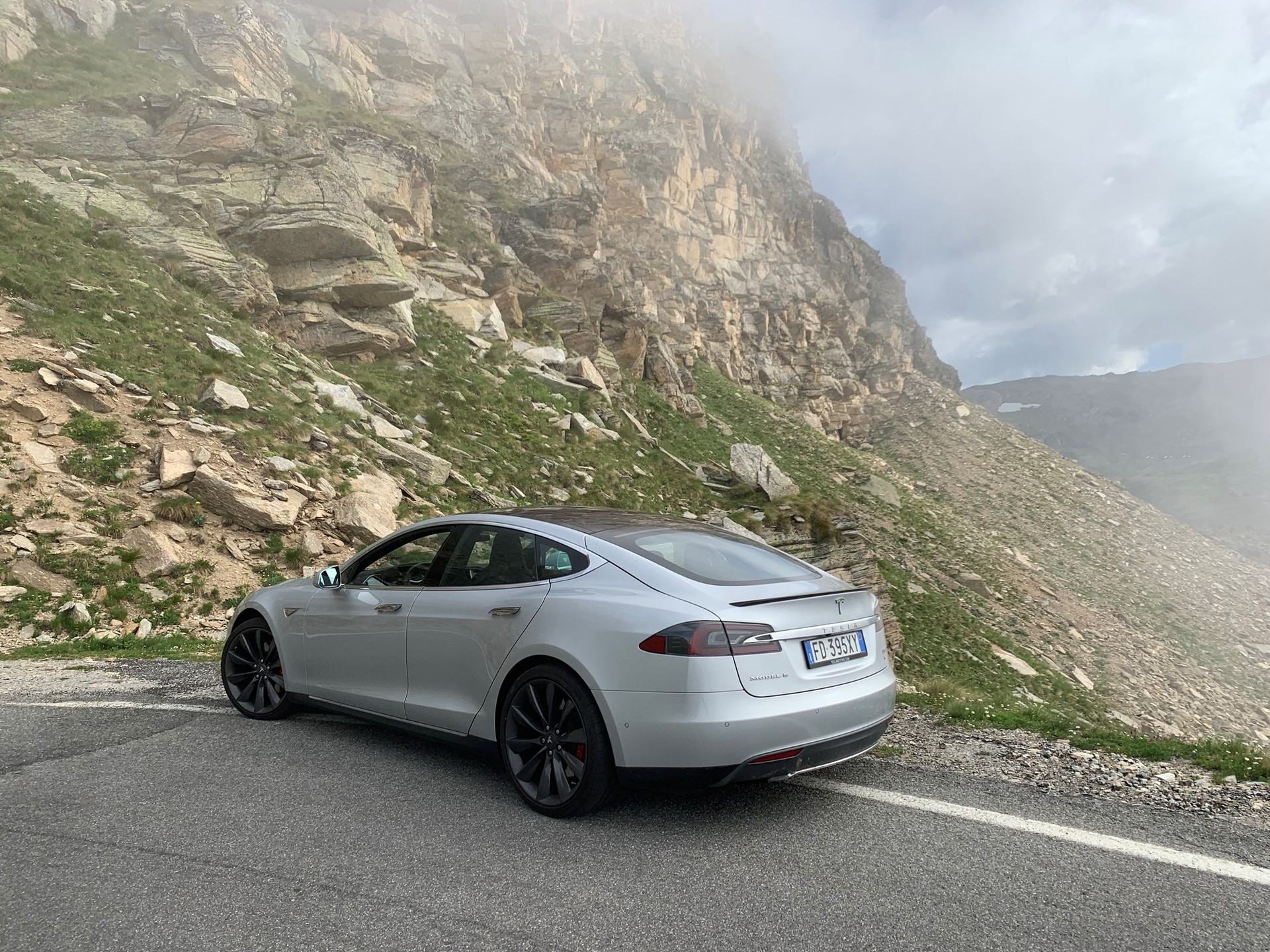 TESLA Model S P90D Supercharger gratis-image-4