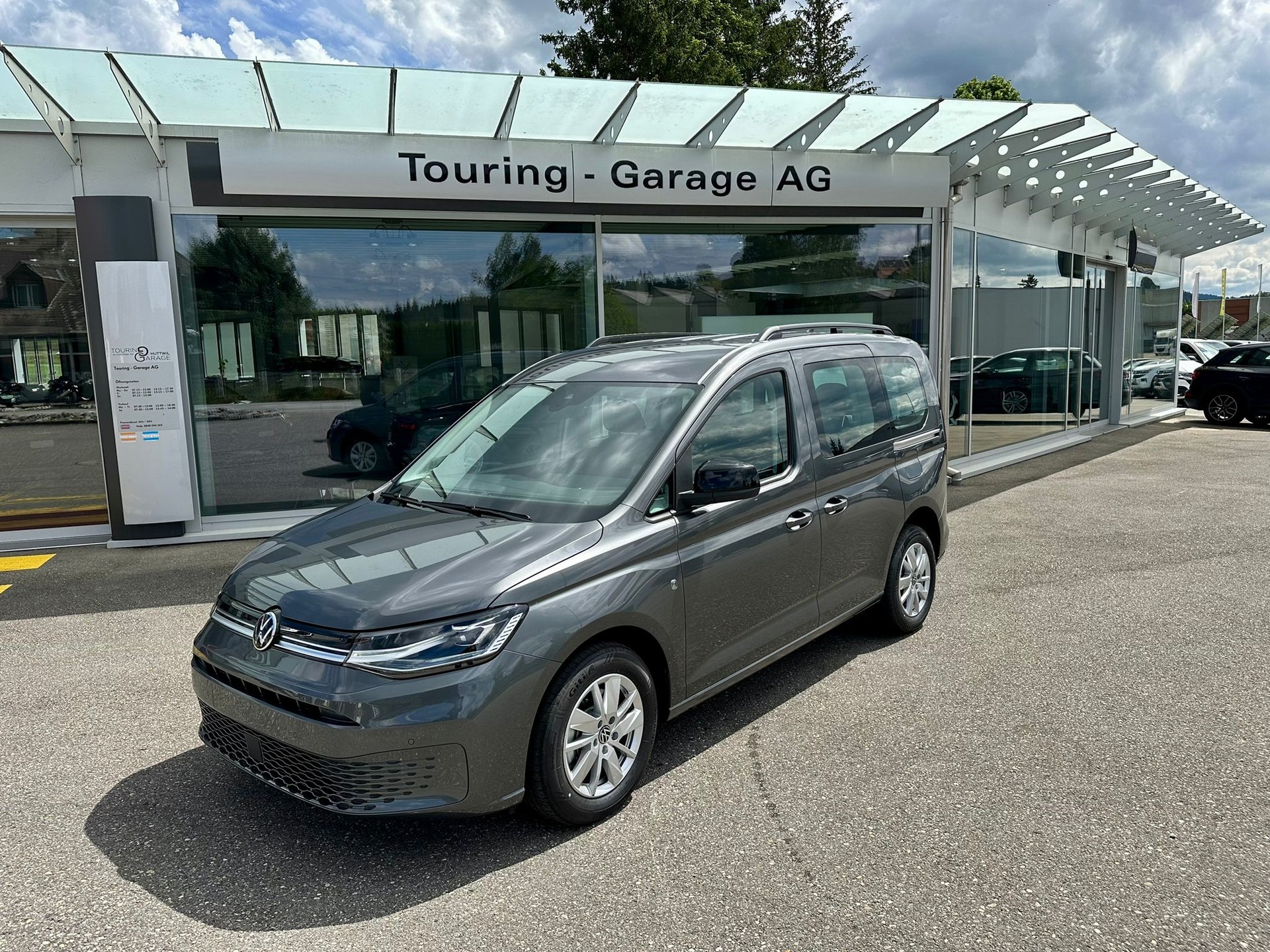 VW Caddy 1.5 TSI Life DSG-image-0
