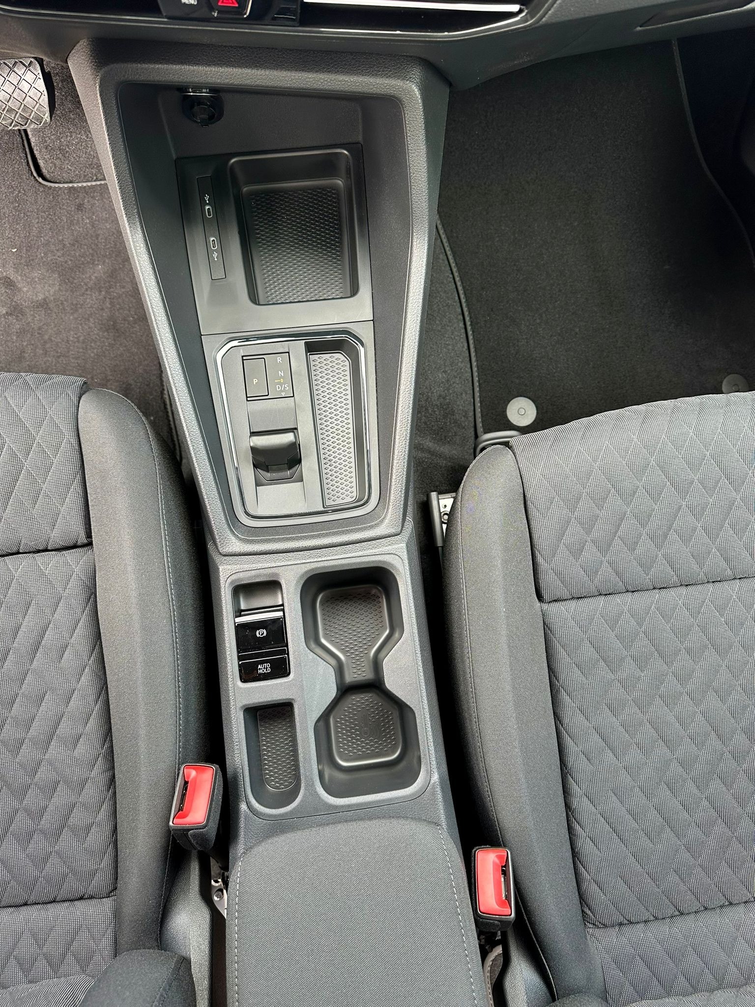 VW Caddy 1.5 TSI Life DSG-image-21