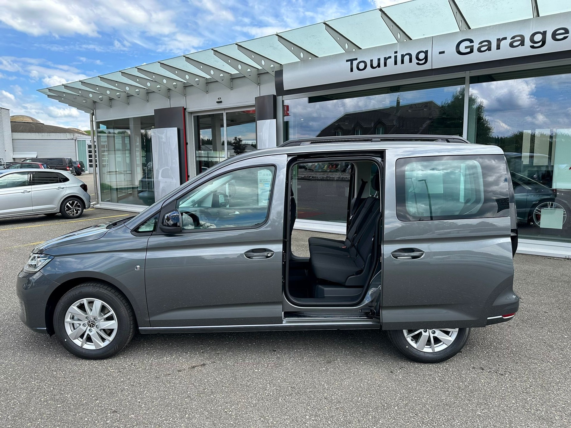 VW Caddy 1.5 TSI Life DSG-image-2