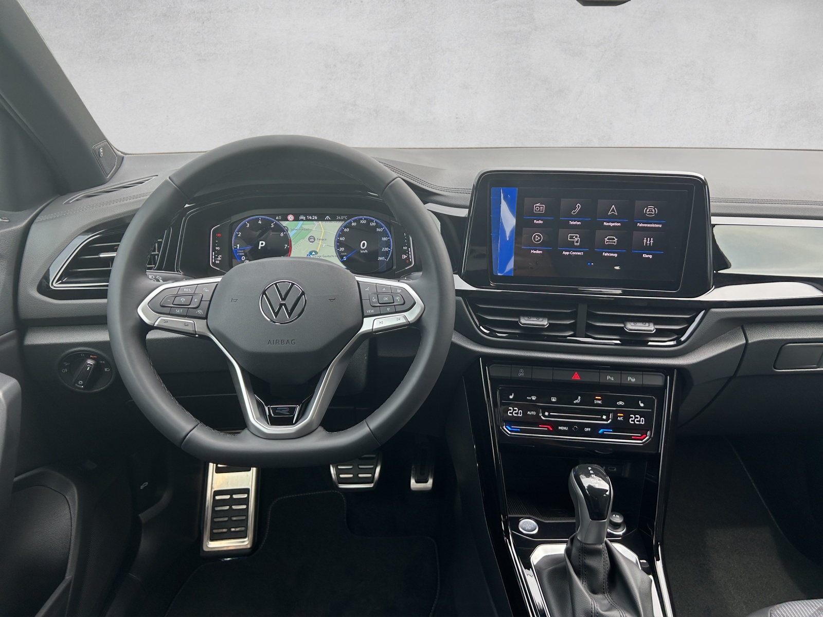 VW T-Roc 2.0 TSI R-Line DSG 4Motion-image-6