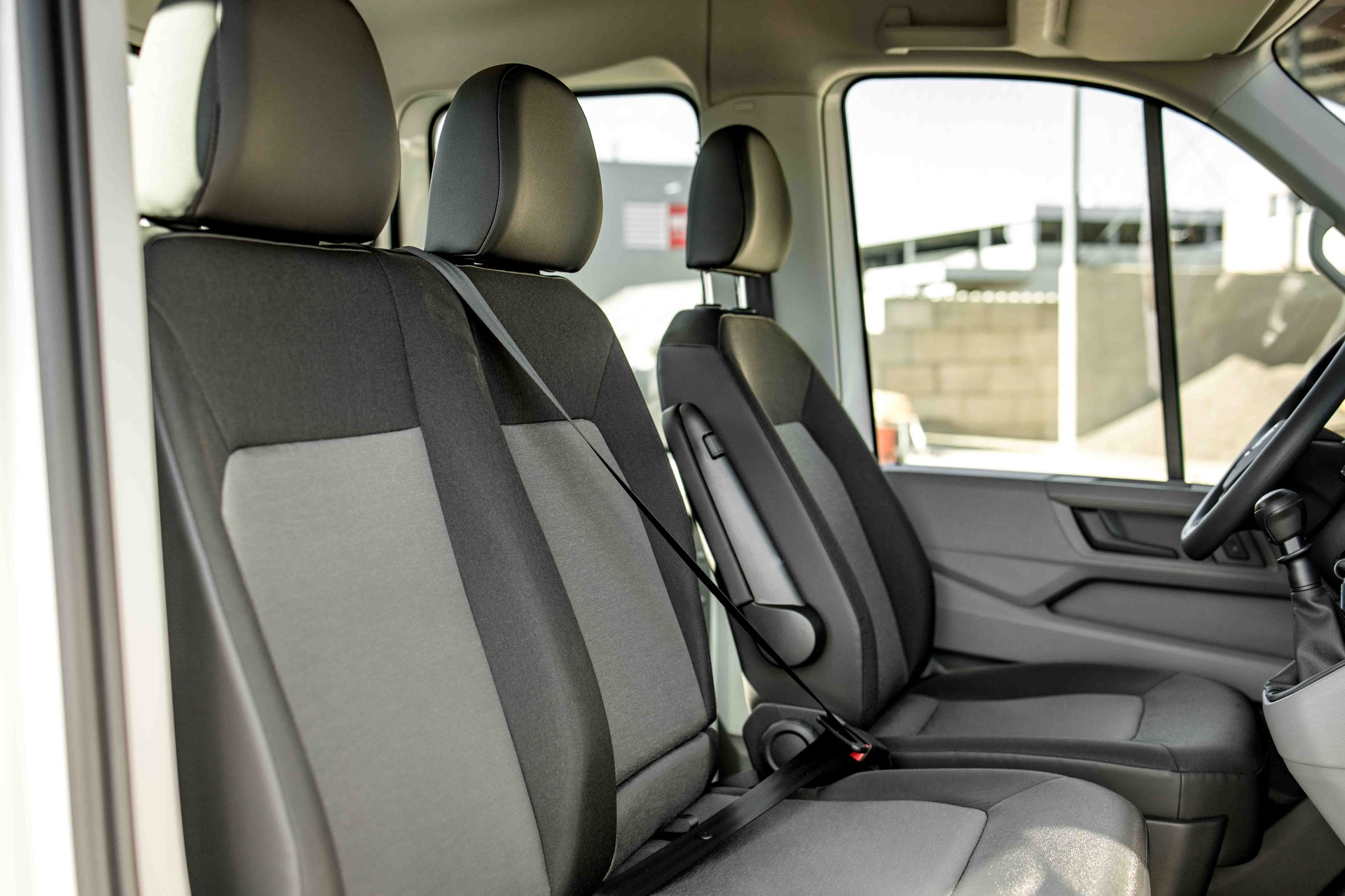 VW Crafter 35 2.0 TDI L3 HD-image-7