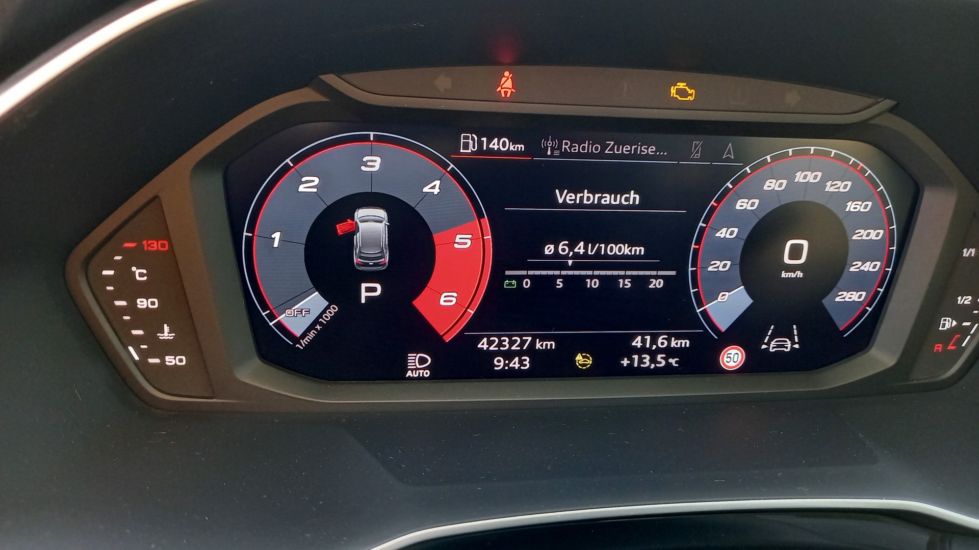 AUDI Q3 40 TDI quattro S-tronic-image-8