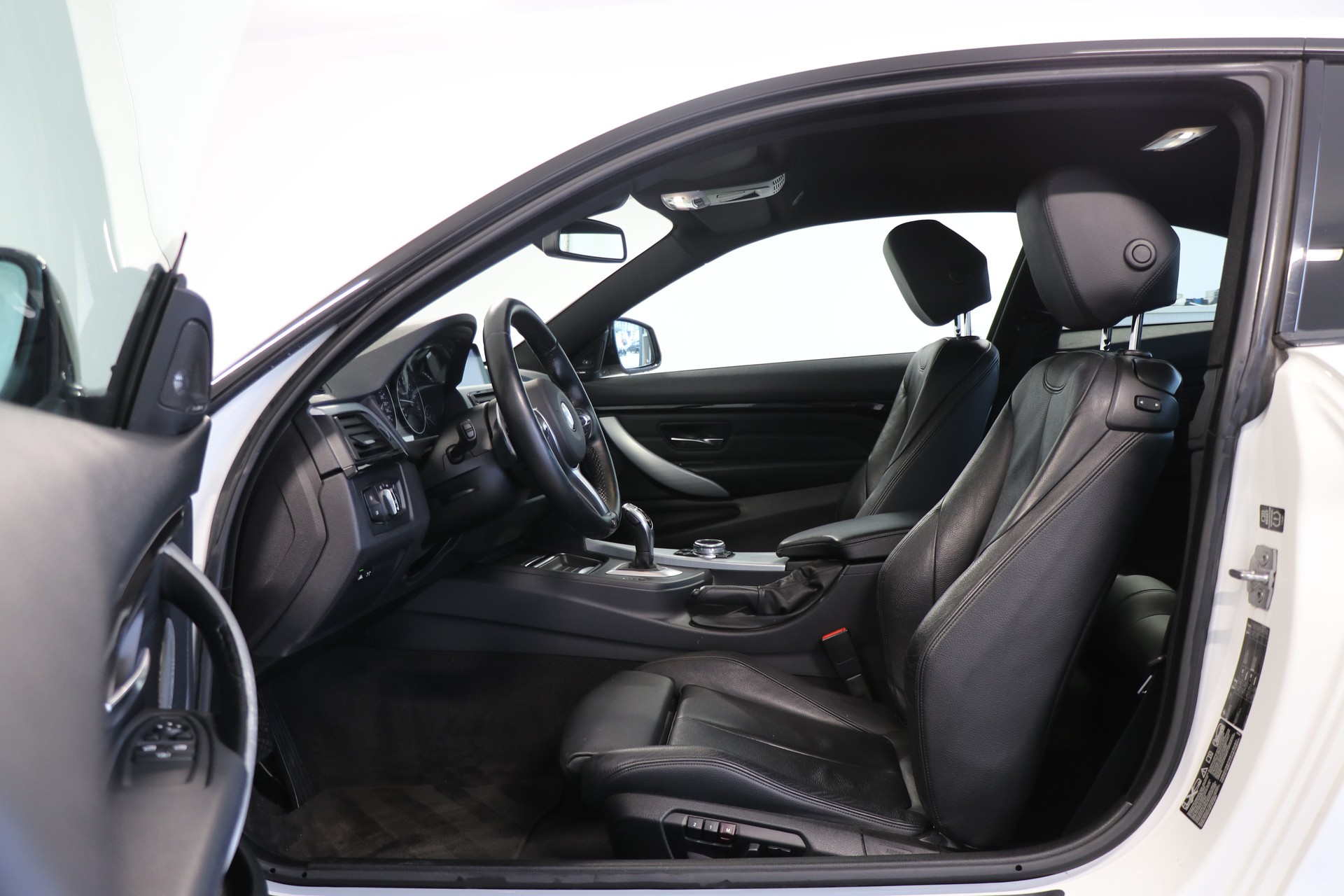 BMW 435i Coupé M-Sport xDrive Steptronic-image-5