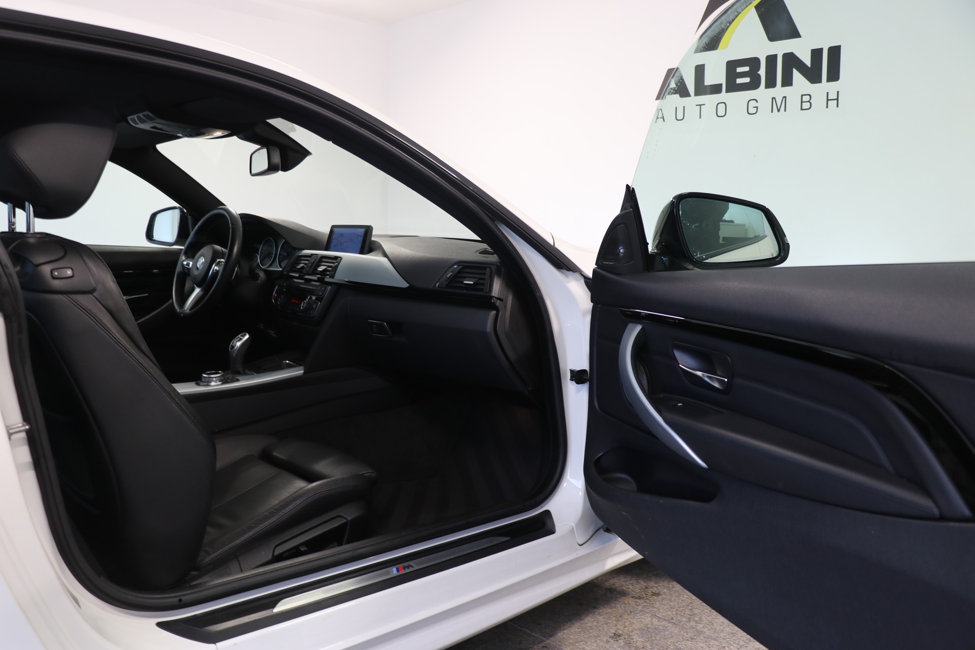 BMW 435i Coupé M-Sport xDrive Steptronic-image-10